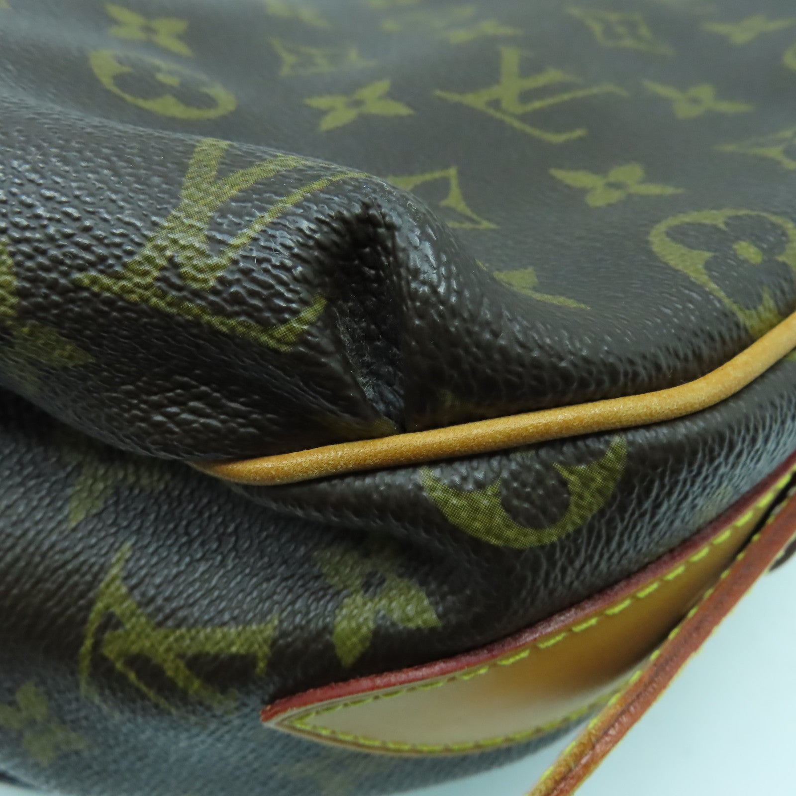LOUIS VUITTON Monogram Tulum GM金扣肩背袋啡色