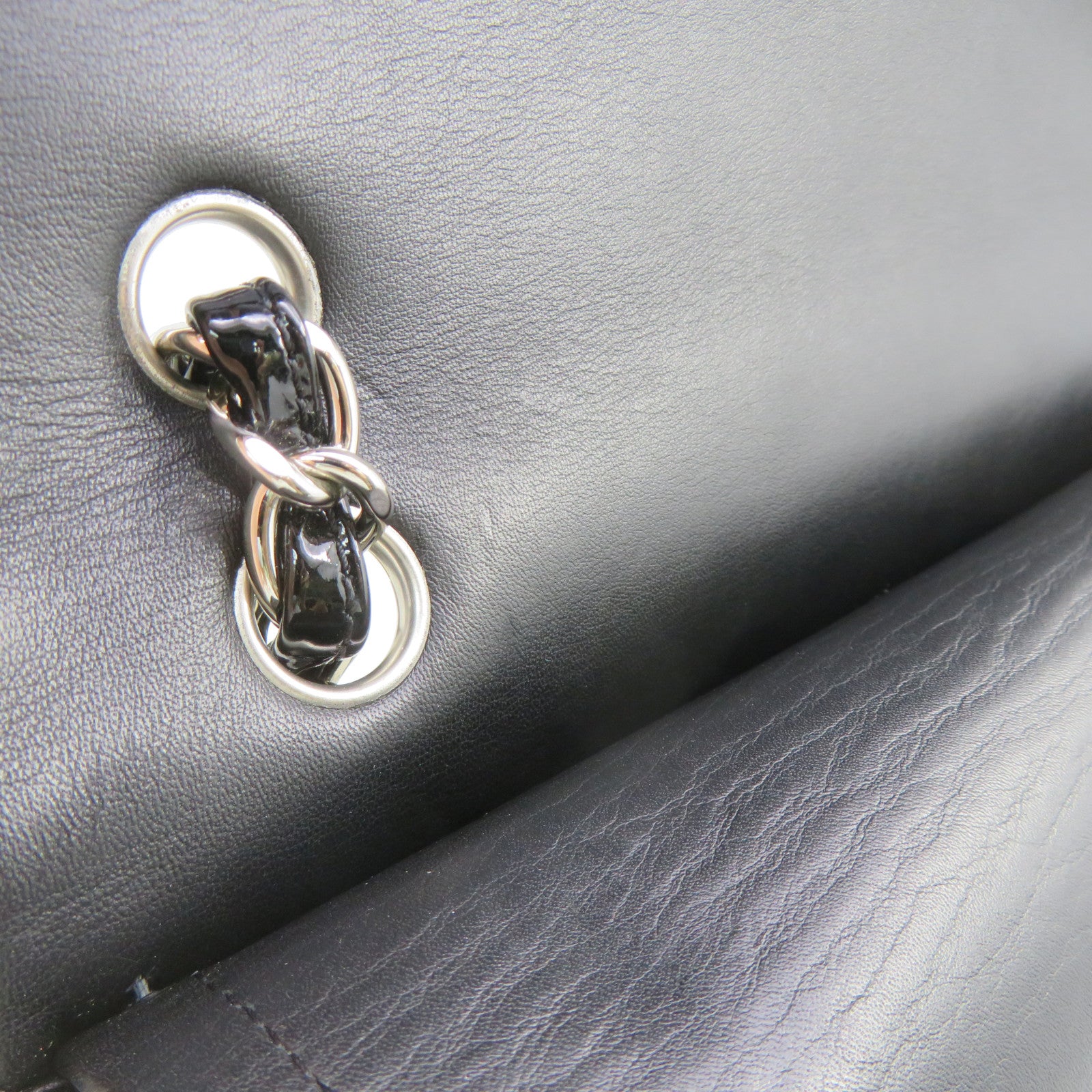 CHANEL 【激减优惠】菱格漆皮皮革Maxi Classic Flap Bag银扣链带肩背袋黑色