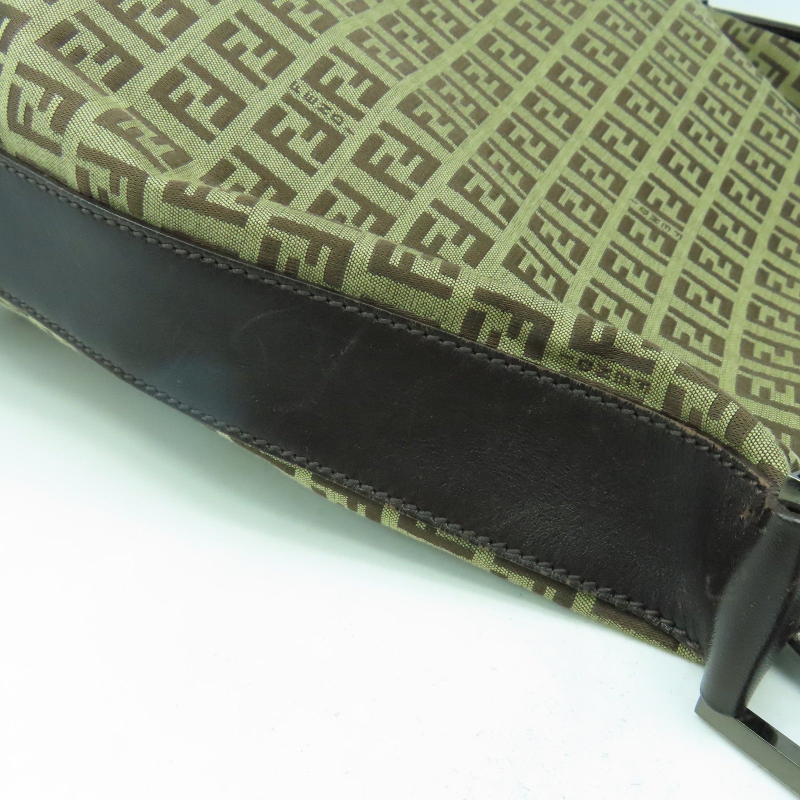 FENDI 帆布Shoulder Bag銀扣肩背袋啡色