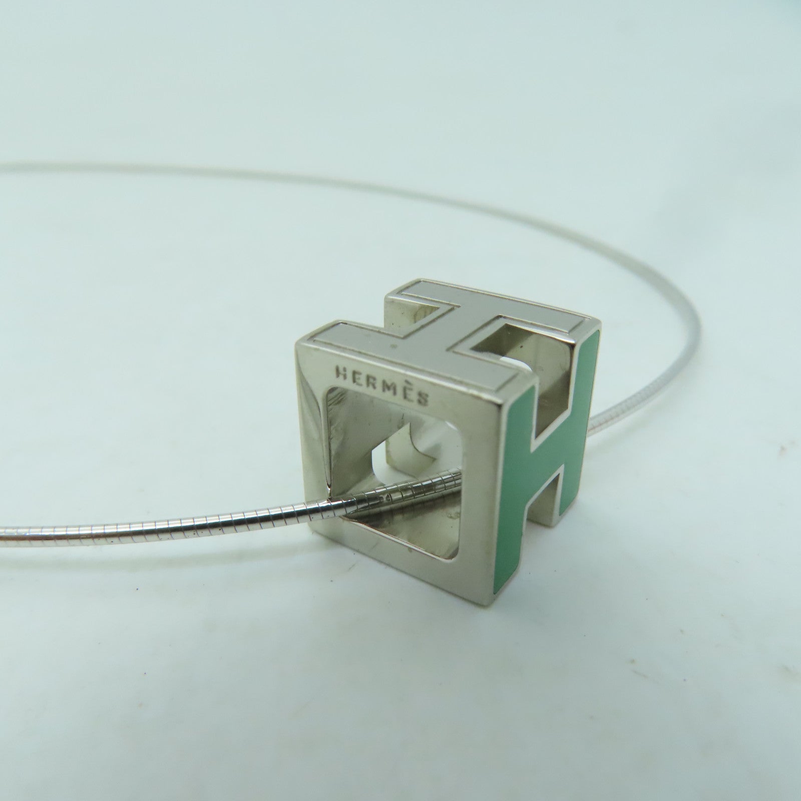 HERMES 金屬H Cube項鍊綠色/銀色