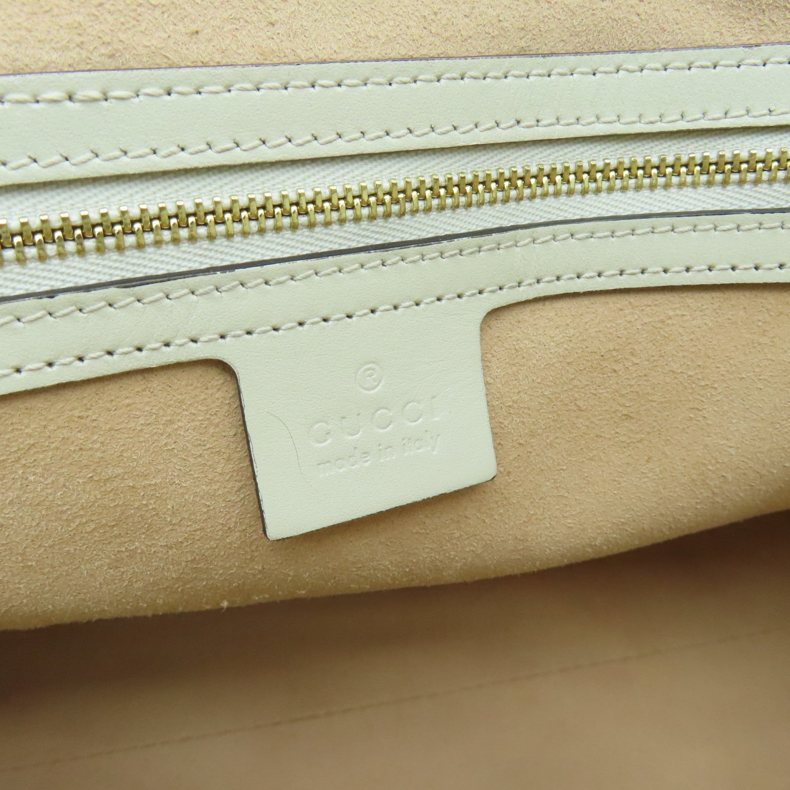 GUCCI 塗層帆布Padlock Medium Chain Shoulder Bag金扣鏈帶肩背袋棕色/白色