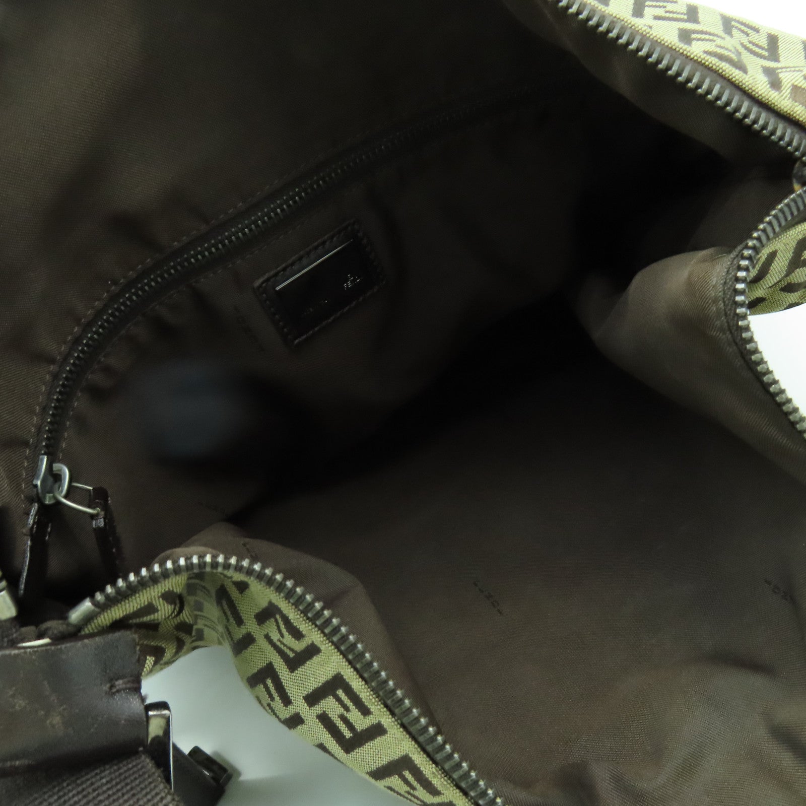 FENDI 帆布Shoulder Bag銀扣肩背袋啡色