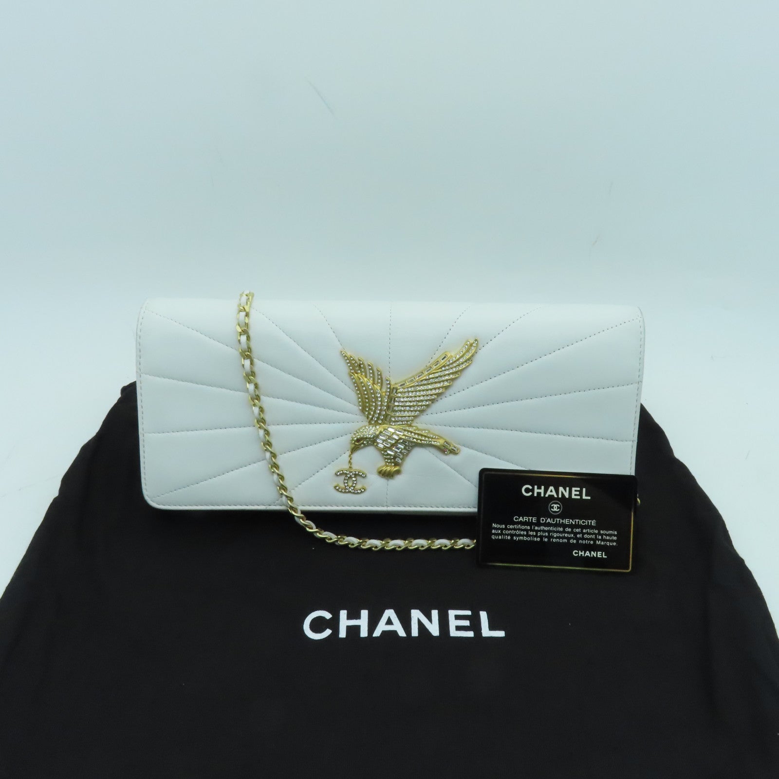 CHANEL 牛皮皮革Chain Shoulder金扣鏈帶肩背袋白色