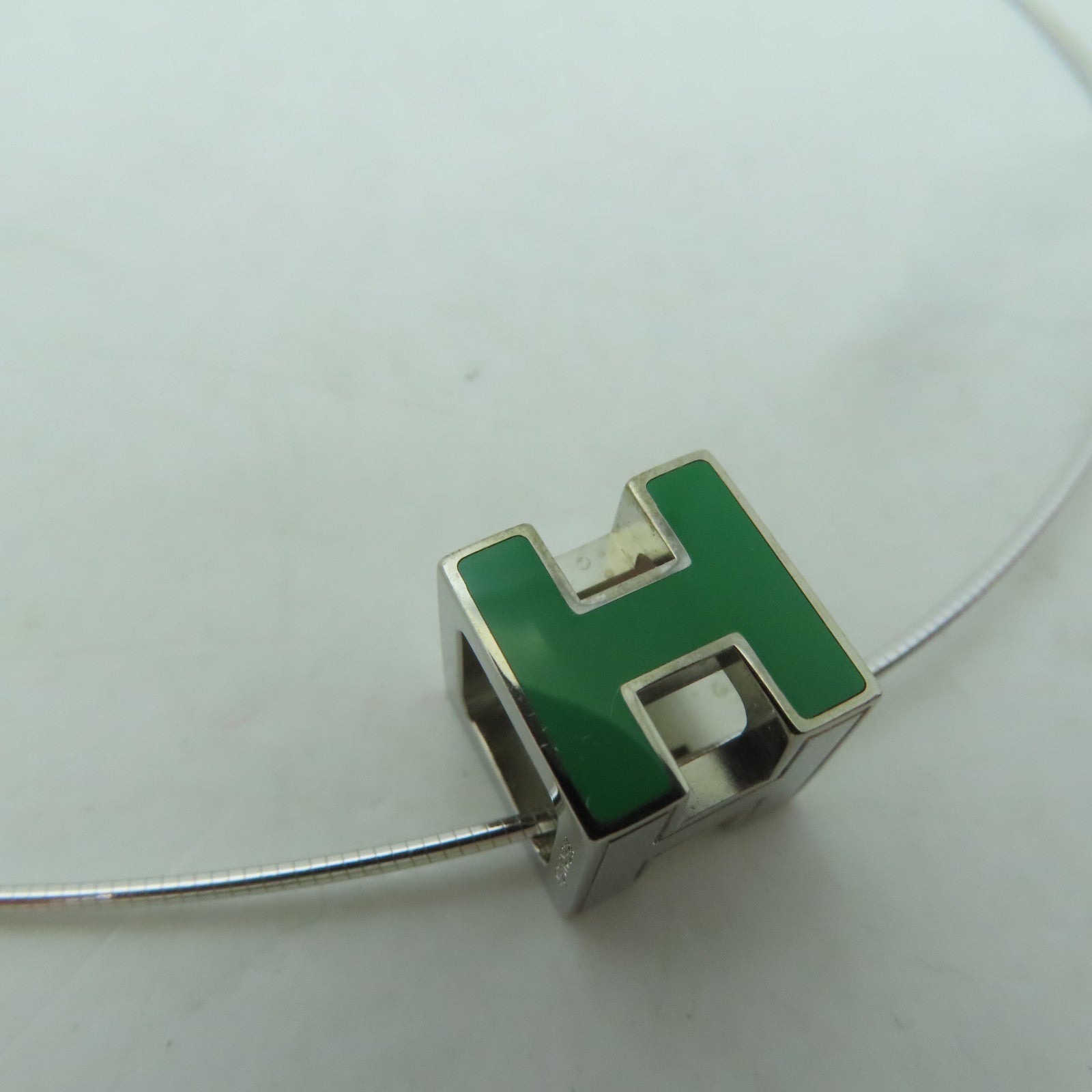 HERMES 金屬H Cube項鍊綠色/銀色