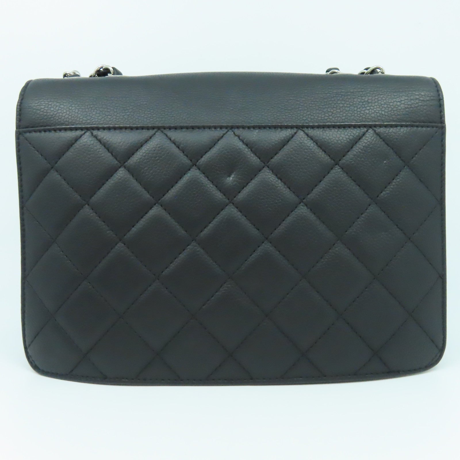 CHANEL 菱格Caviar皮革Chain Shoulder銀扣鏈帶肩背袋黑色