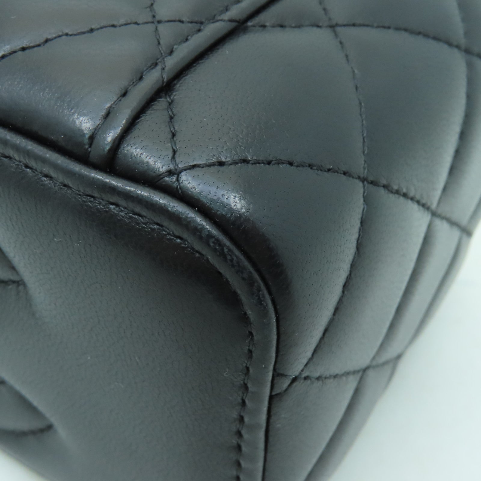 CHANEL 菱格羊皮皮革Vanity Case金扣手挽肩背兩用袋黒色