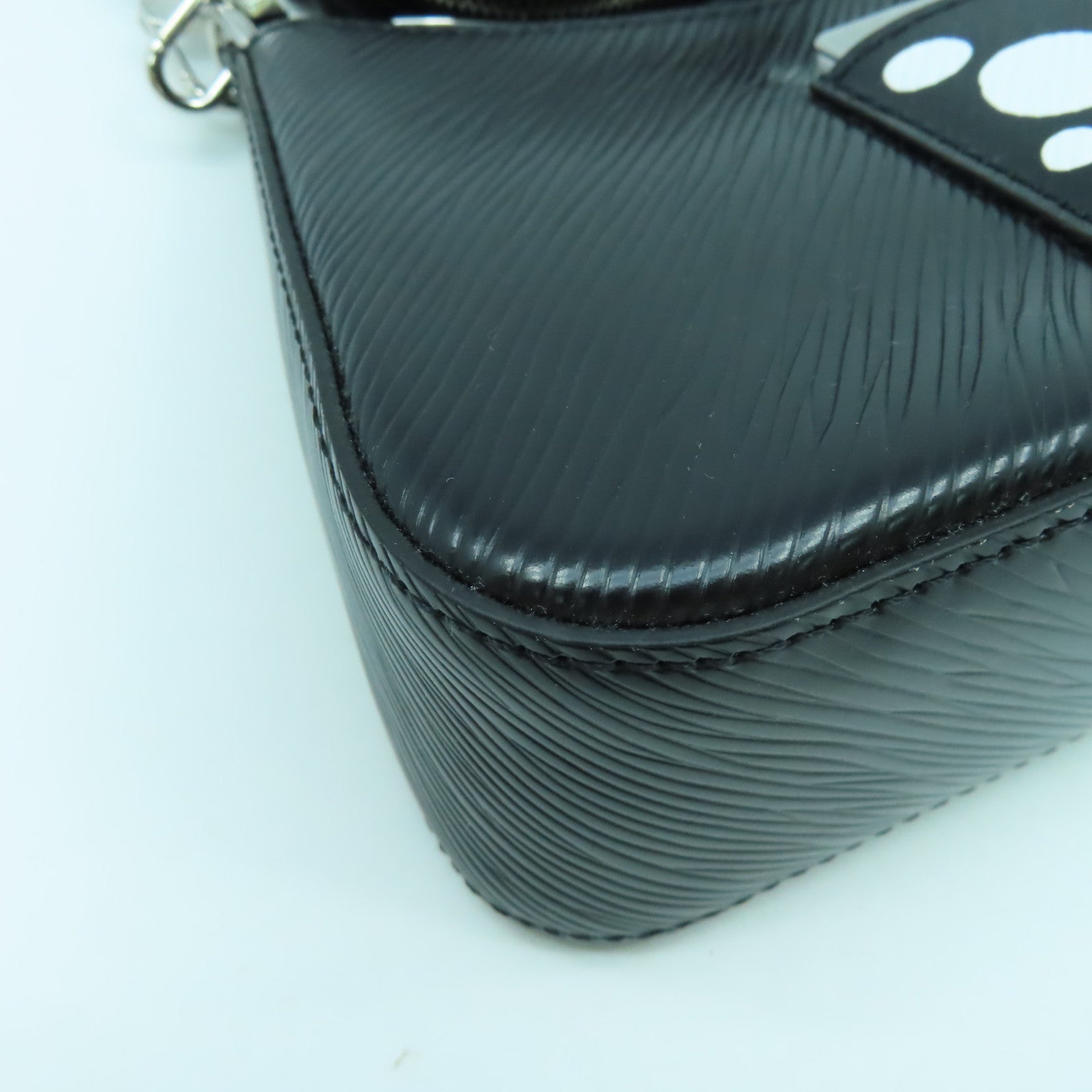 LOUIS VUITTON Epi LVxYK Marellini銀扣手挽肩背兩用袋黑色/白色
