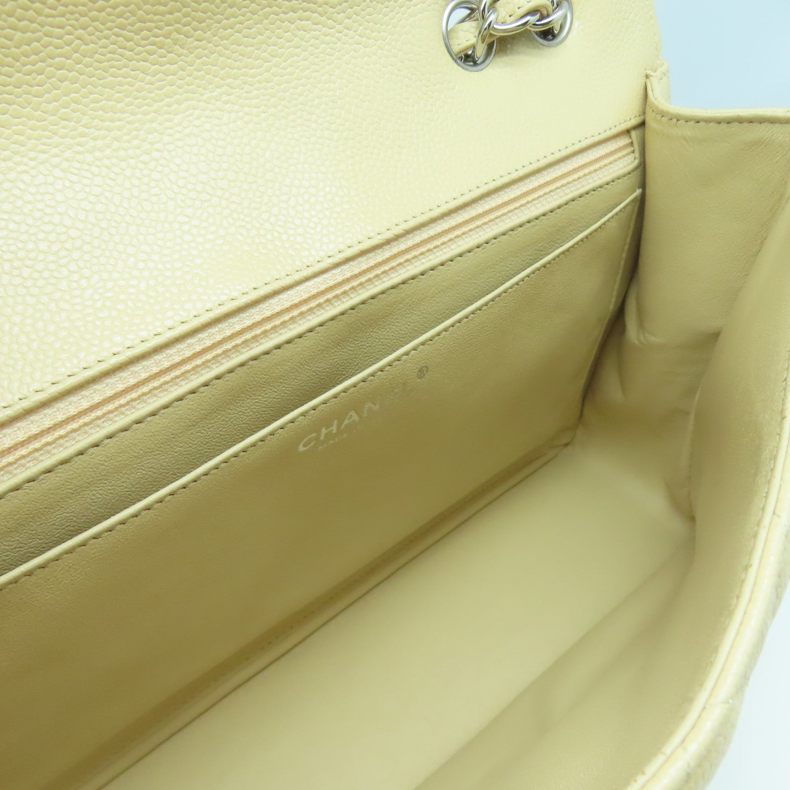 CHANEL 菱格Caviar皮革Chain Shoulder金扣鏈帶肩背袋米色