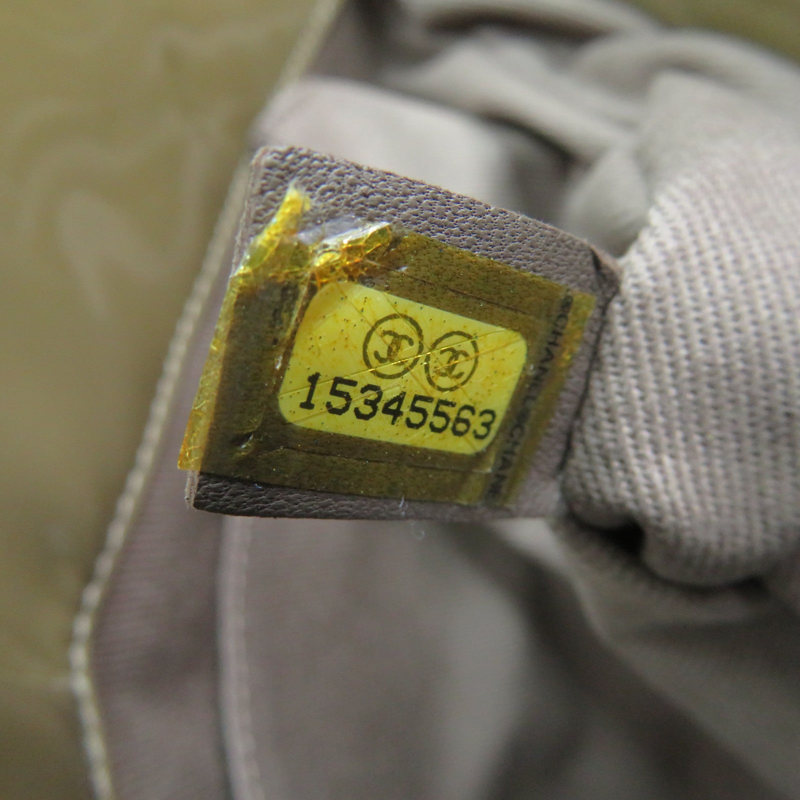 CHANEL 【激减优惠】菱格漆皮皮革Chain Shoulder银扣链带肩背袋卡其色/Khaki