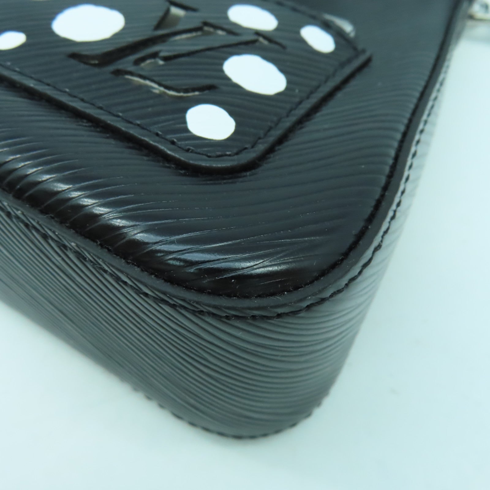LOUIS VUITTON Epi LVxYK Marellini銀扣手挽肩背兩用袋黑色/白色