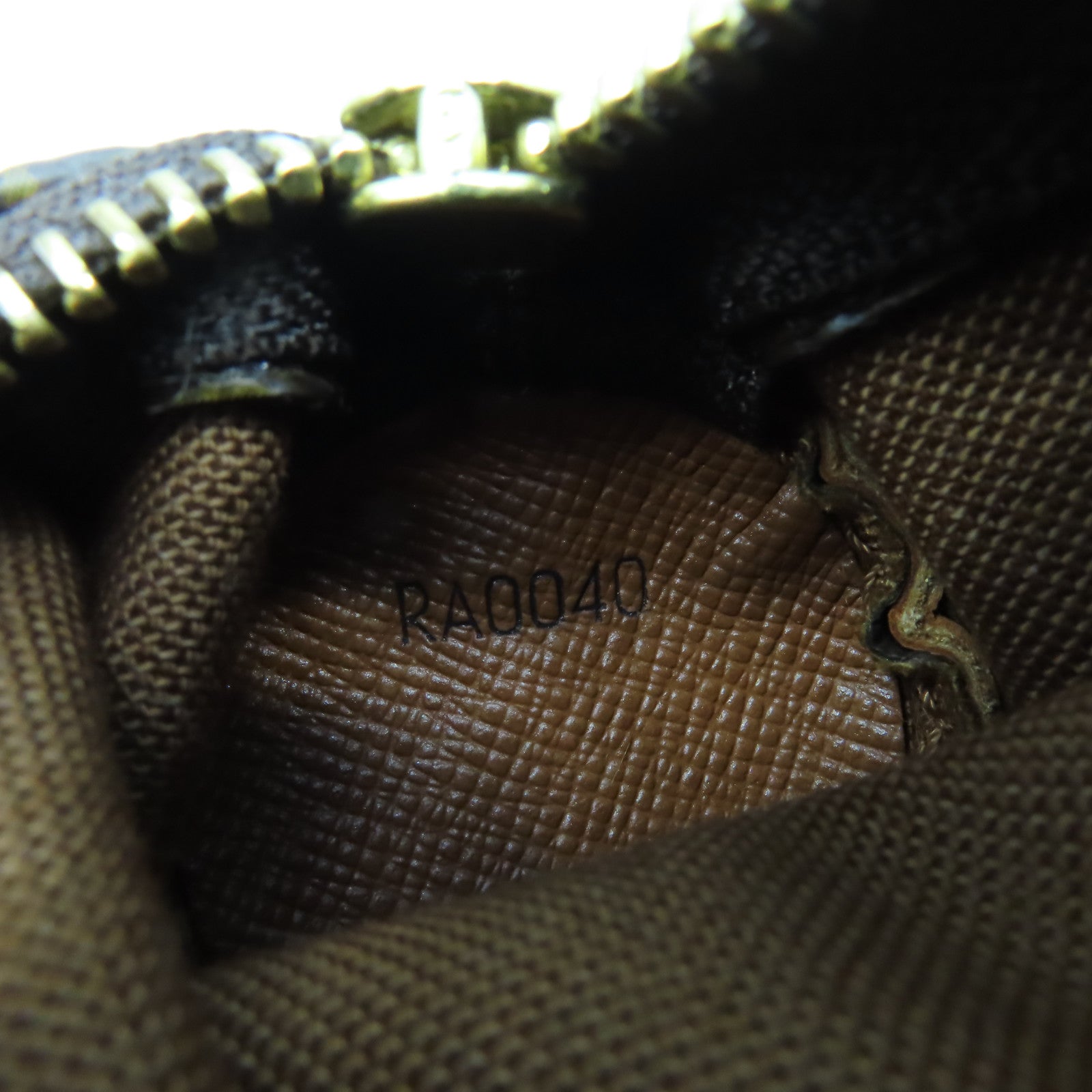 LOUIS VUITTON 【激減優惠】Monogram Micro Papillon Coin Case零錢包啡色