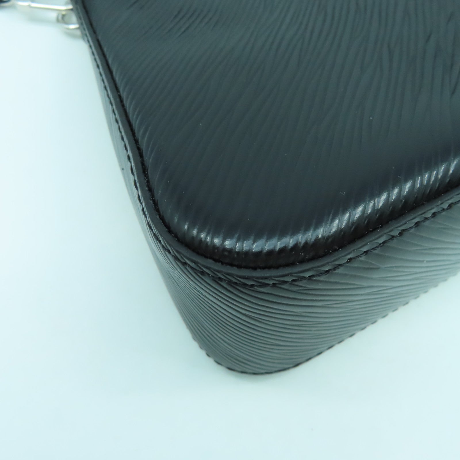 LOUIS VUITTON Epi LVxYK Marellini銀扣手挽肩背兩用袋黑色/白色