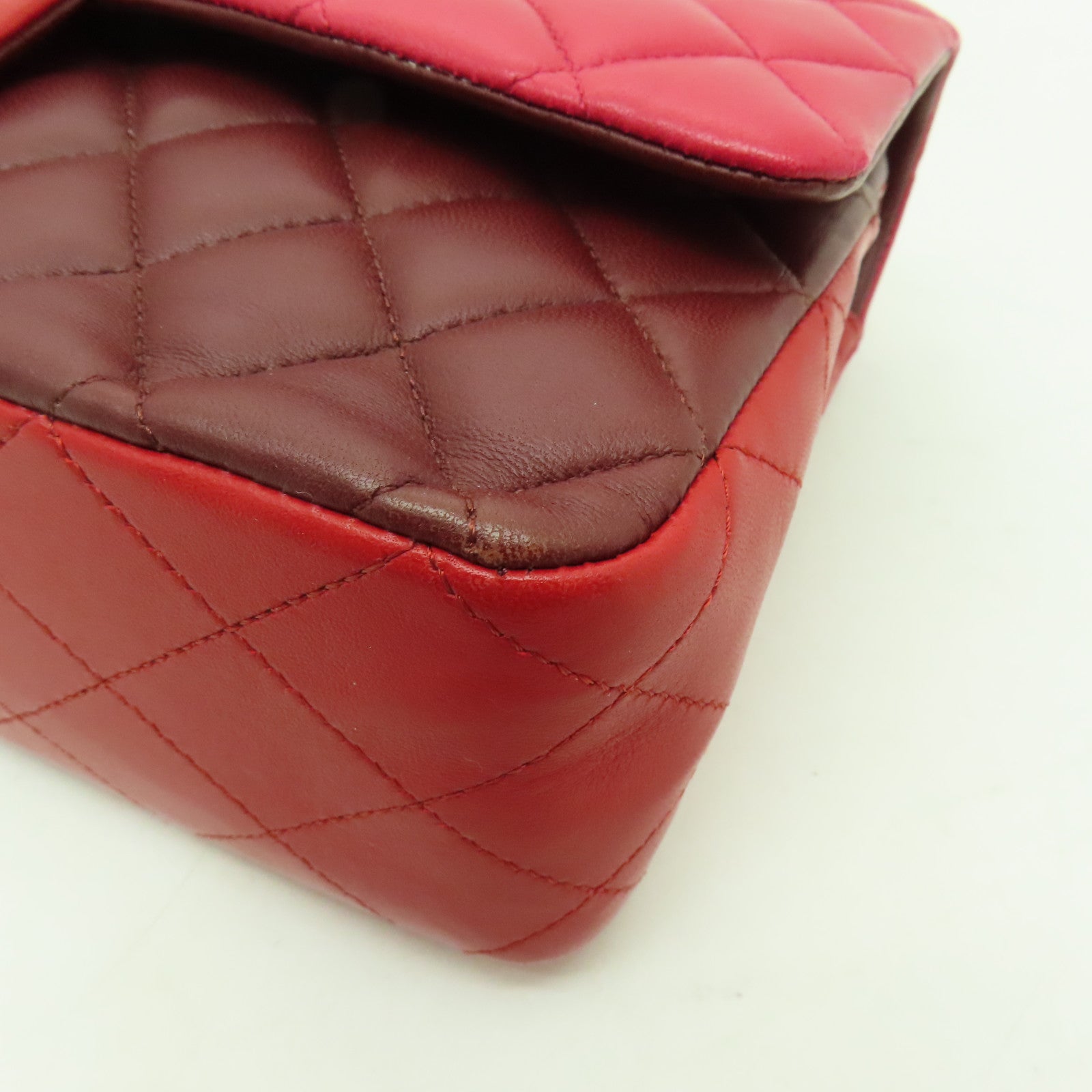CHANEL 菱格羊皮皮革Classic Flap 25金扣鏈帶肩背袋紅色