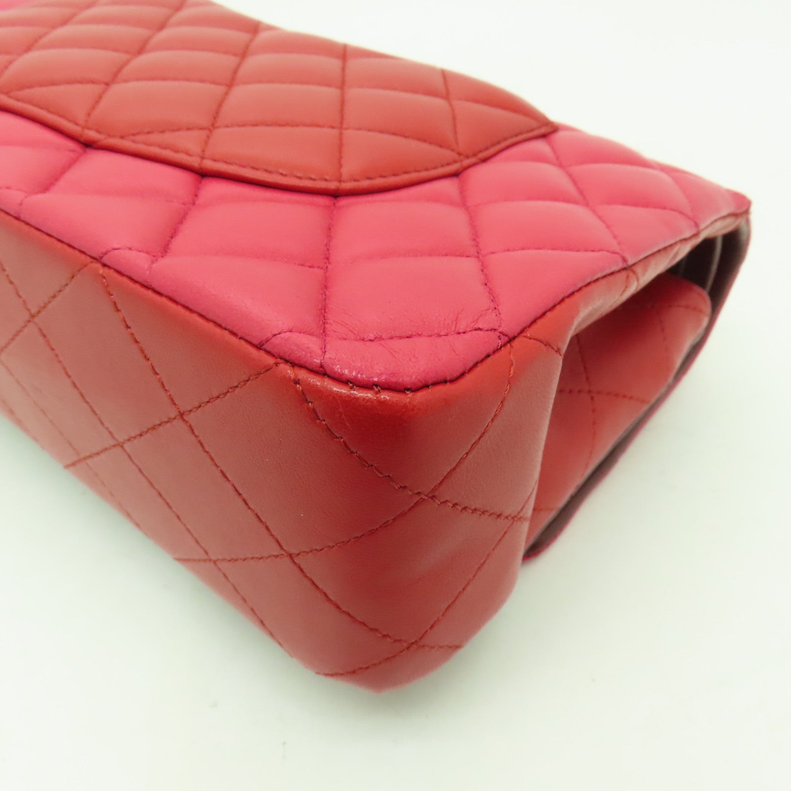 CHANEL 菱格羊皮皮革Classic Flap 25金扣鏈帶肩背袋紅色
