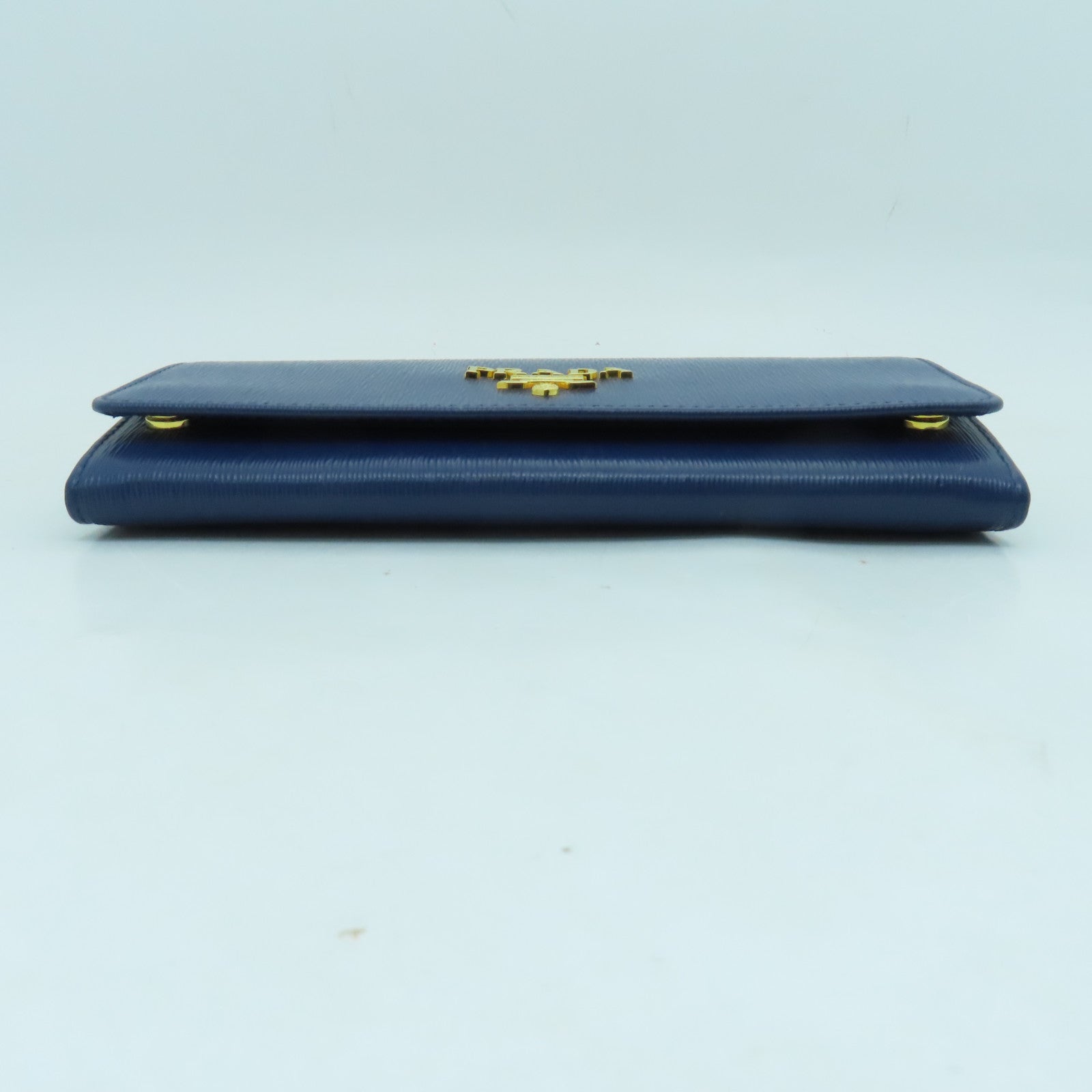 PRADA Saffiano皮革Wallet On Chain金扣鏈帶肩背袋藍色