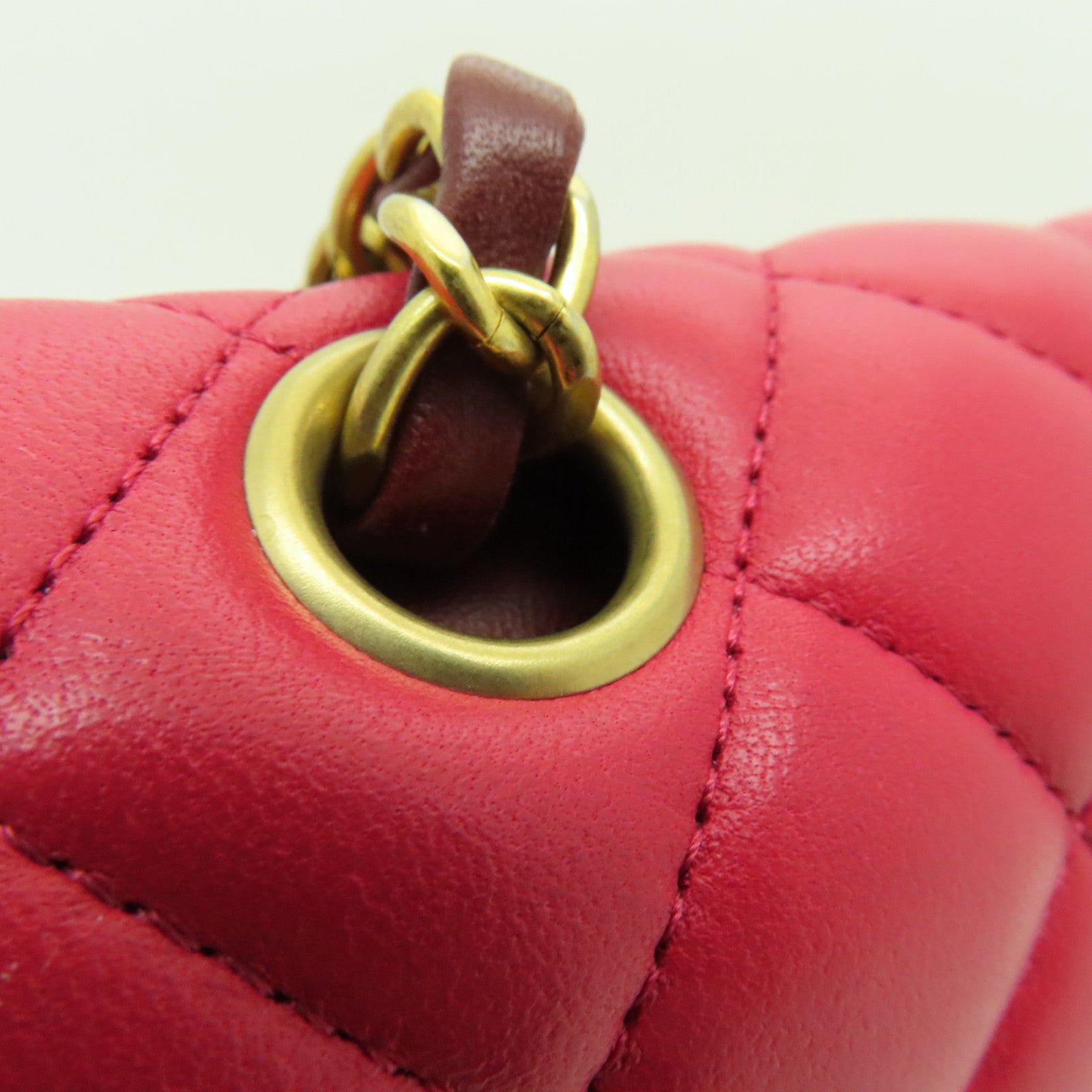 CHANEL 菱格羊皮皮革Classic Flap 25金扣鏈帶肩背袋紅色