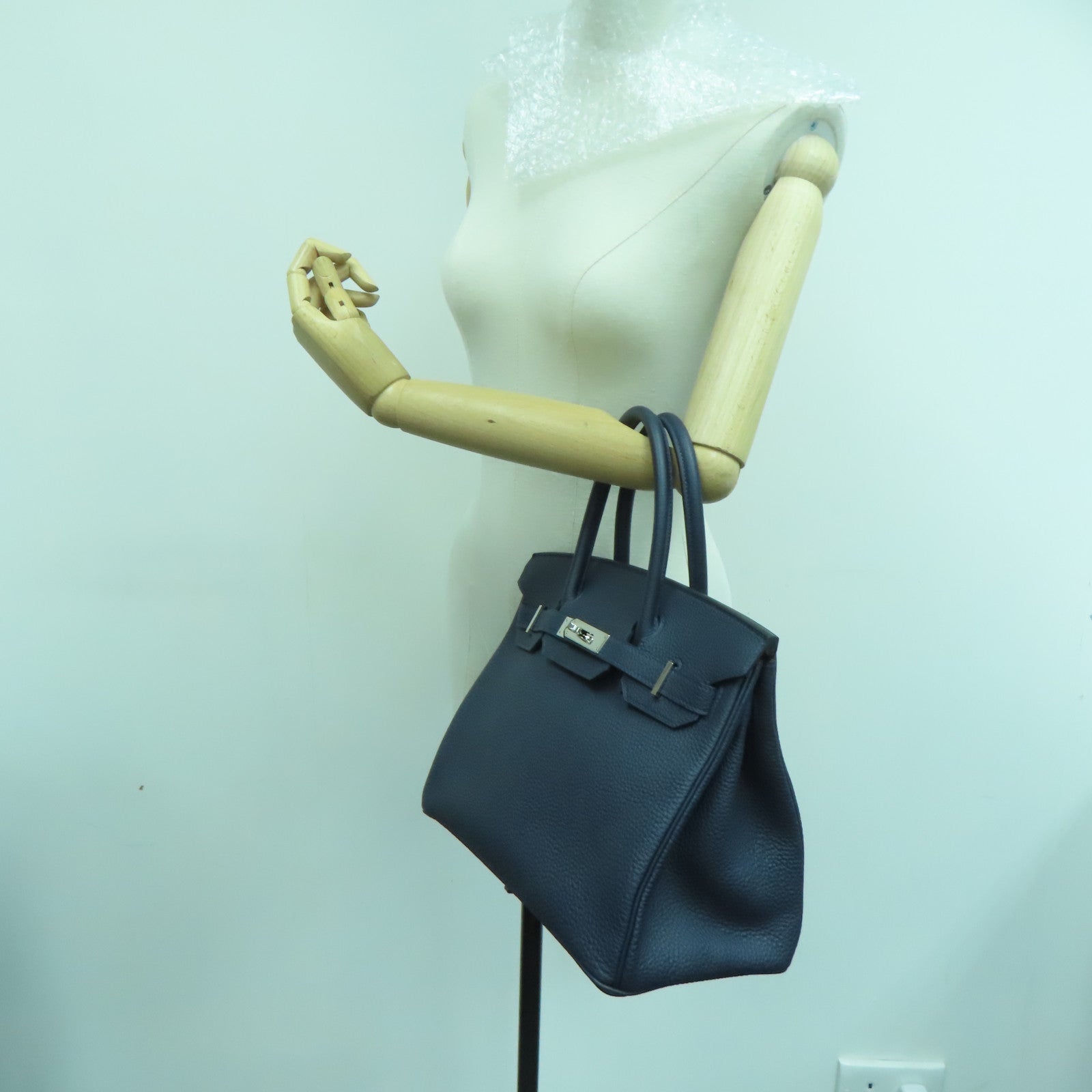 HERMES Clemence Leather Birkin 30 Silver Buckle Handle Bag Blue/