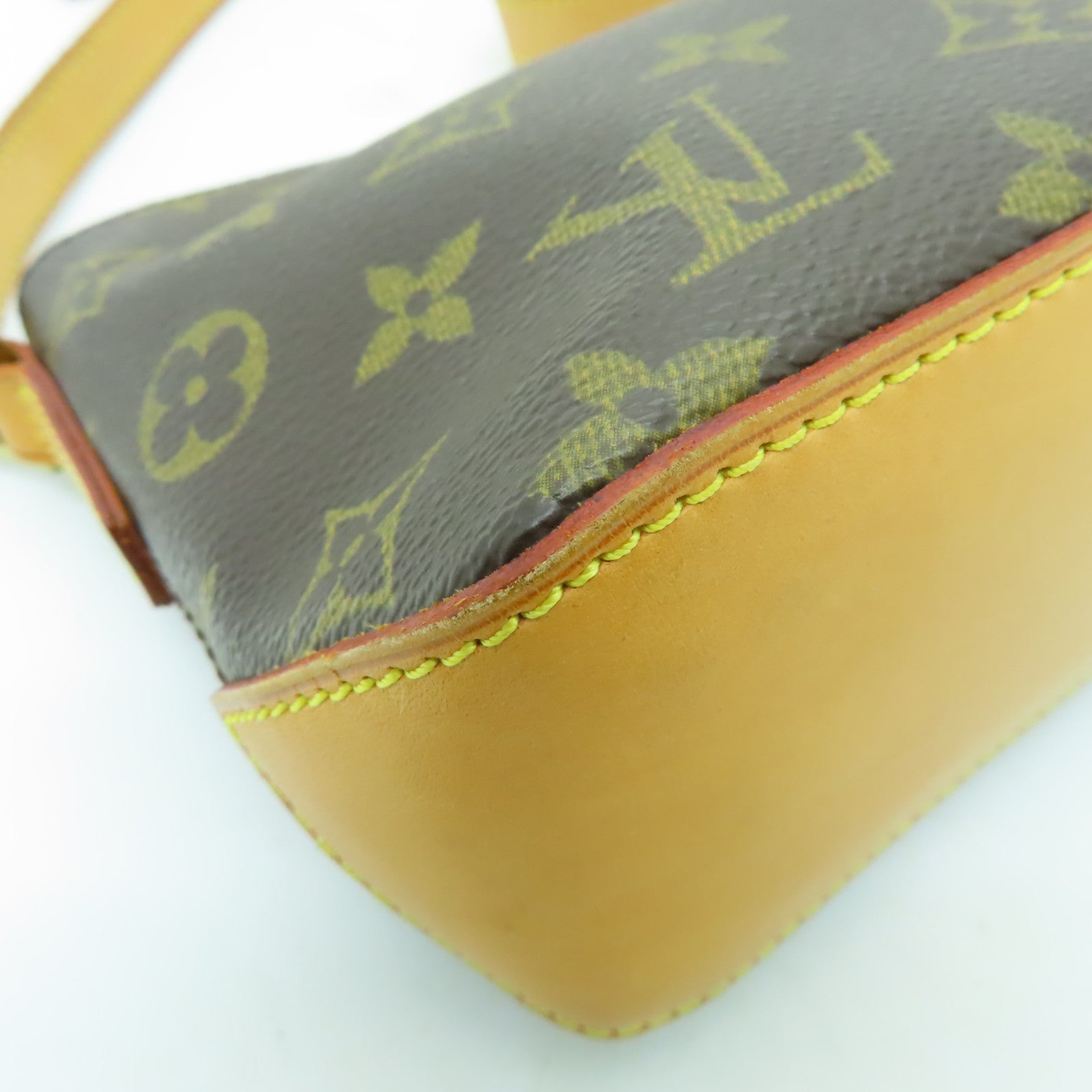 LOUIS VUITTON Monogram Trotteur金扣肩背袋啡色