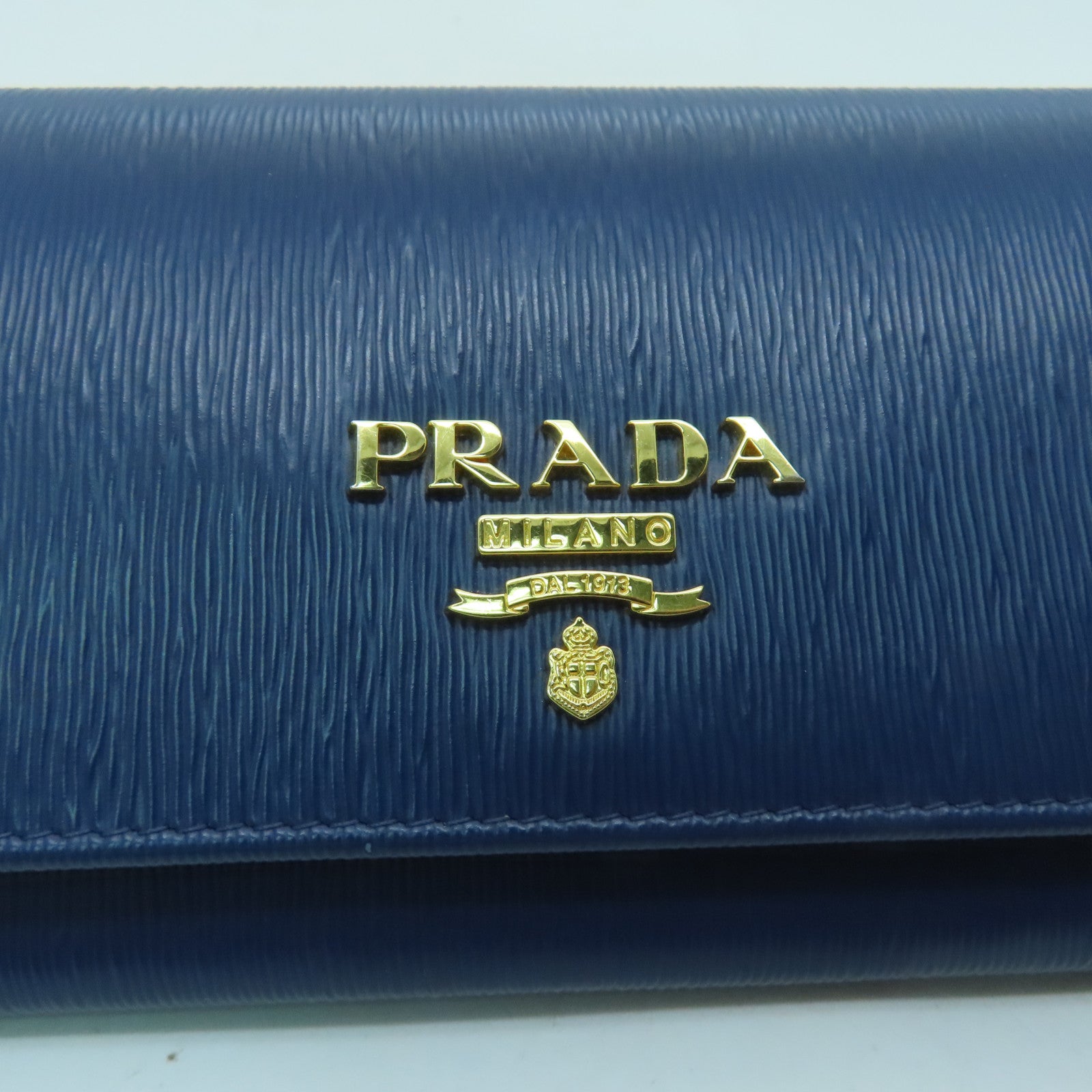 PRADA Saffiano皮革Wallet On Chain金扣鏈帶肩背袋藍色