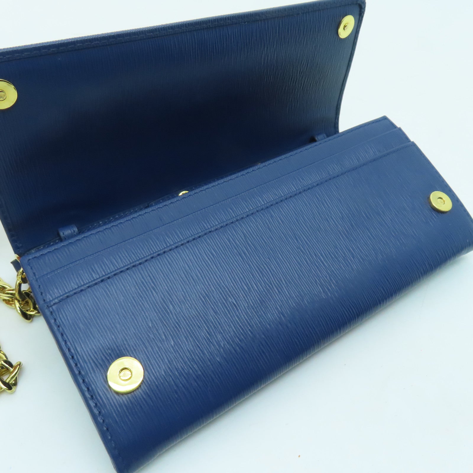 PRADA Saffiano皮革Wallet On Chain金扣鏈帶肩背袋藍色