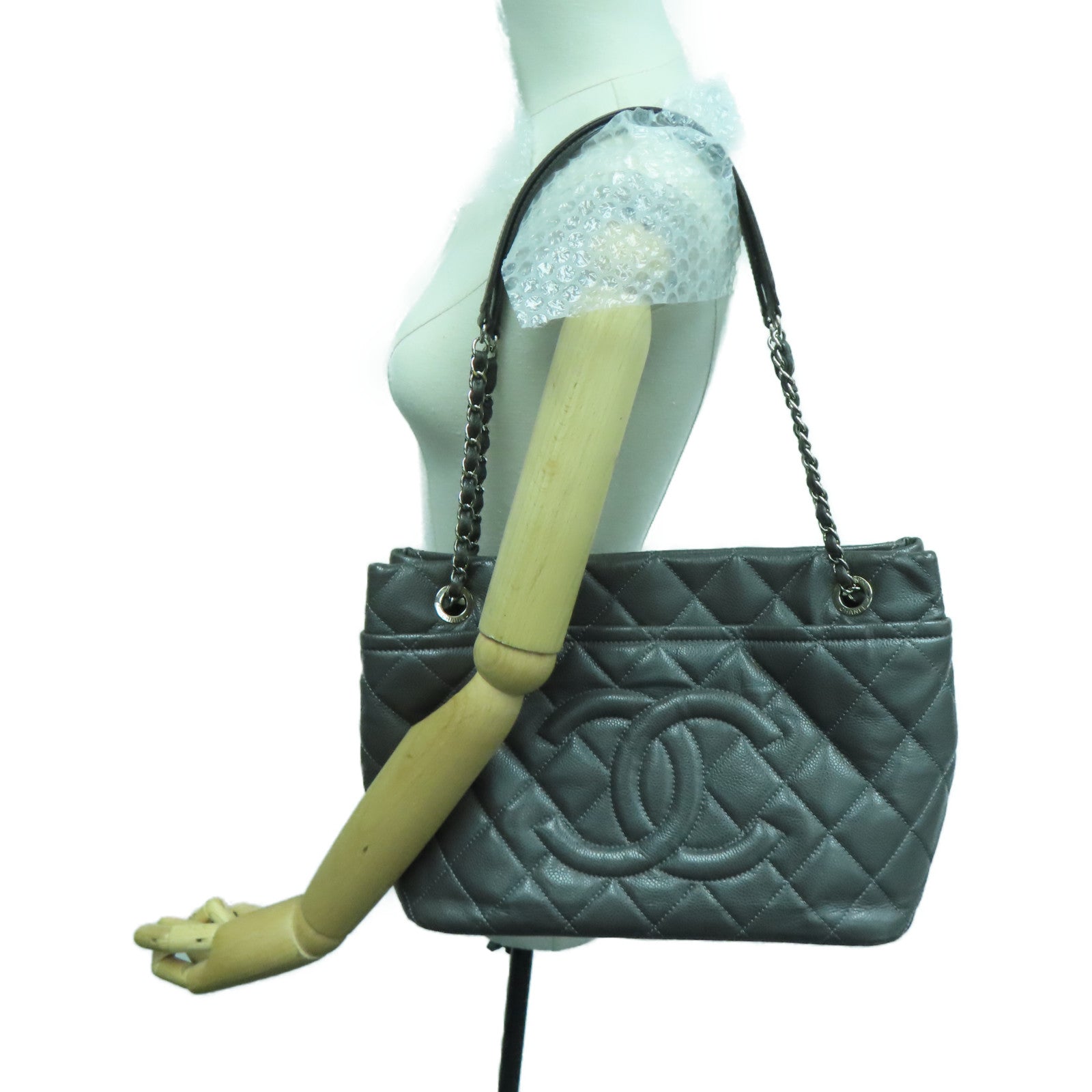 CHANEL diamond Caviar leather Chain Shoulder Bag chain silver buckle shoulder bag gray
