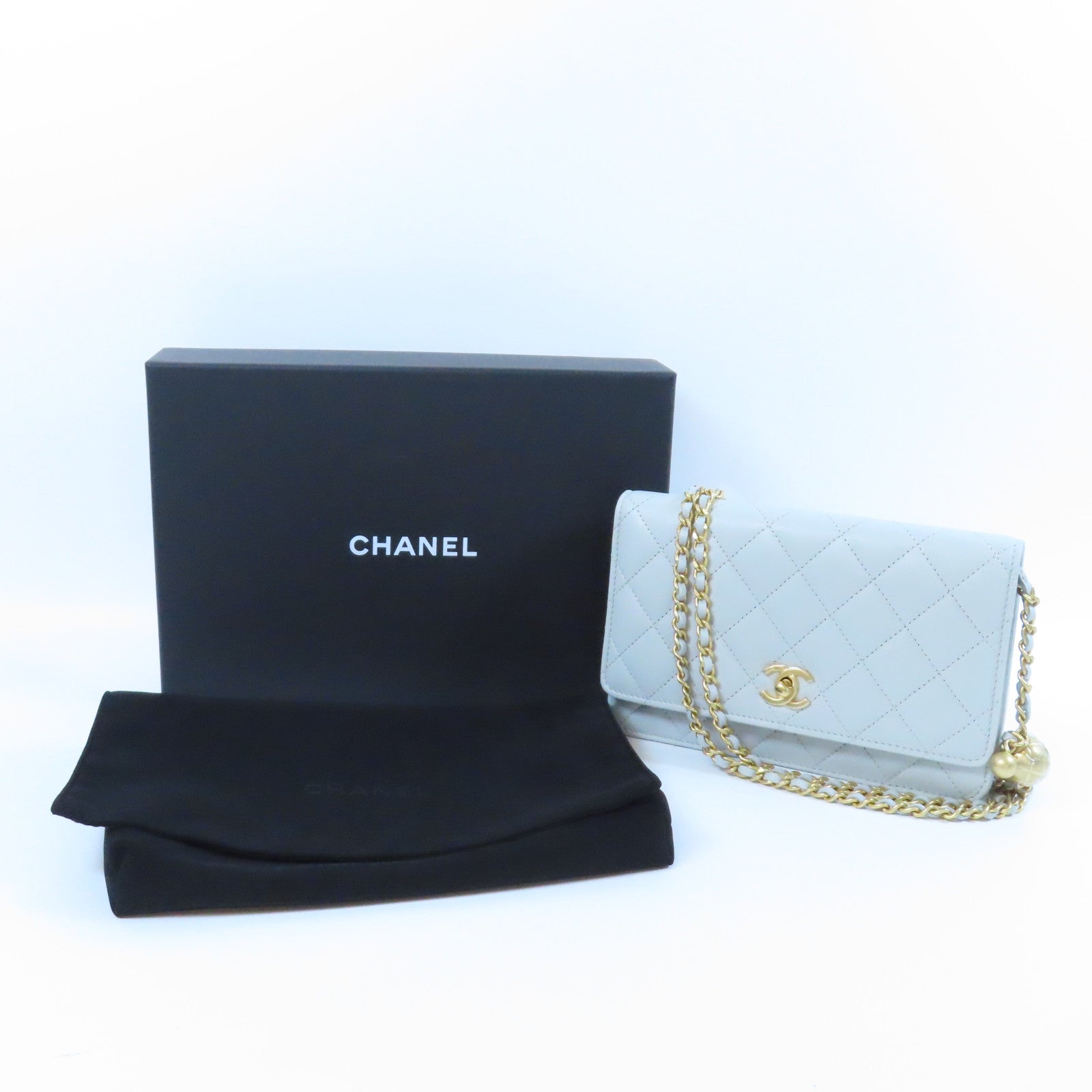CHANEL 菱格羊皮皮革WOC金扣鏈帶肩背袋灰色