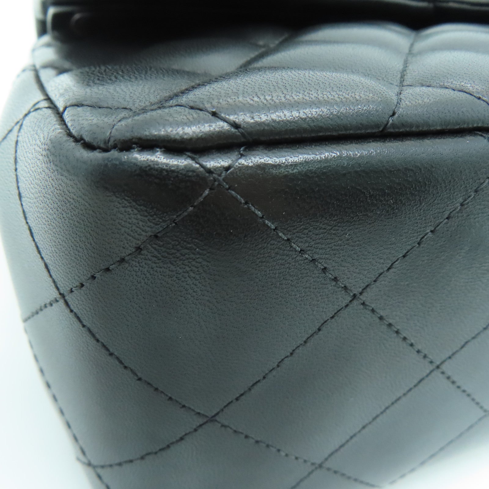 CHANEL 【激減優惠】格羊皮皮革Jumbo Classic Flap金扣鏈帶肩背袋黑色
