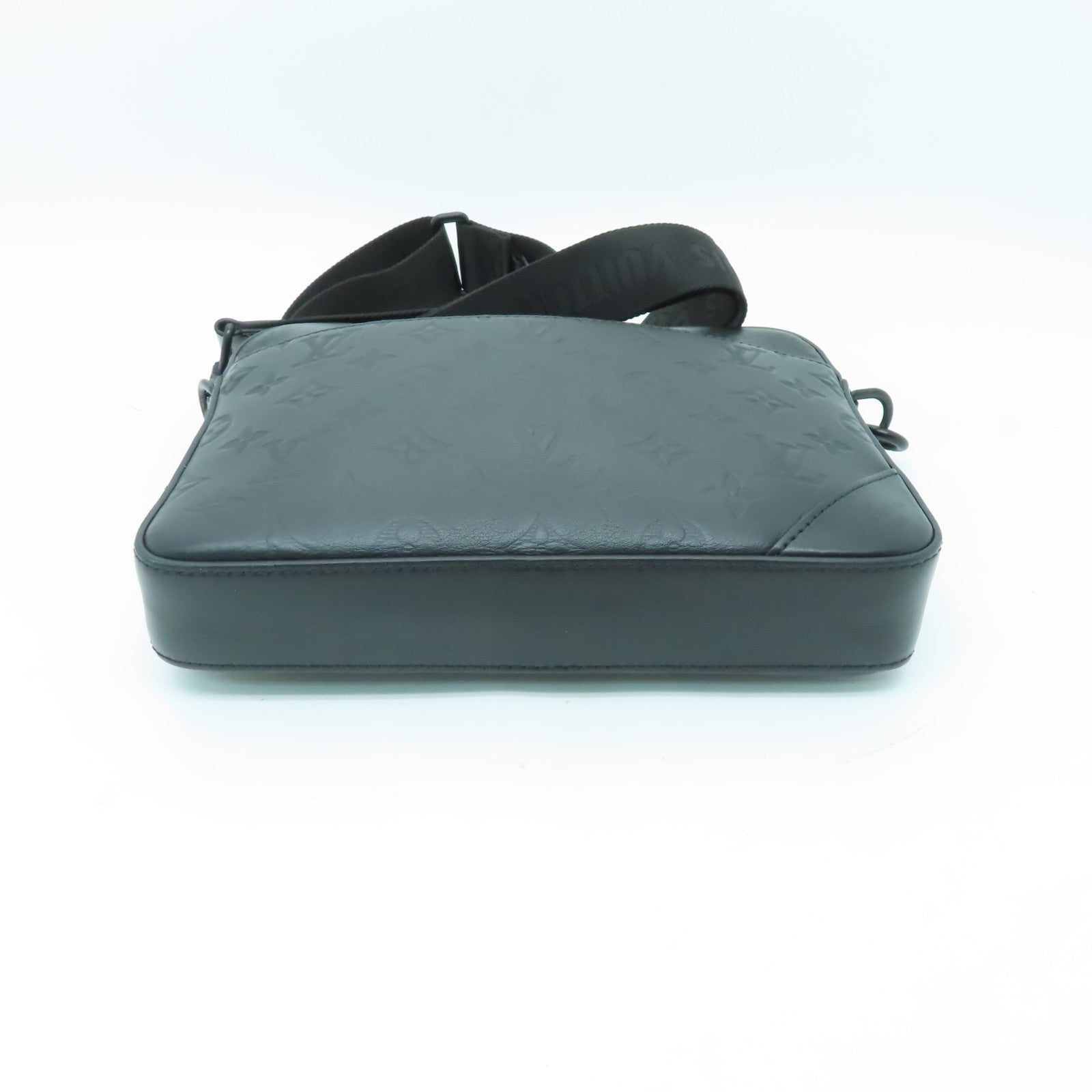 LOUIS VUITTON Monogram Shadow Duo黑扣肩背袋黑色