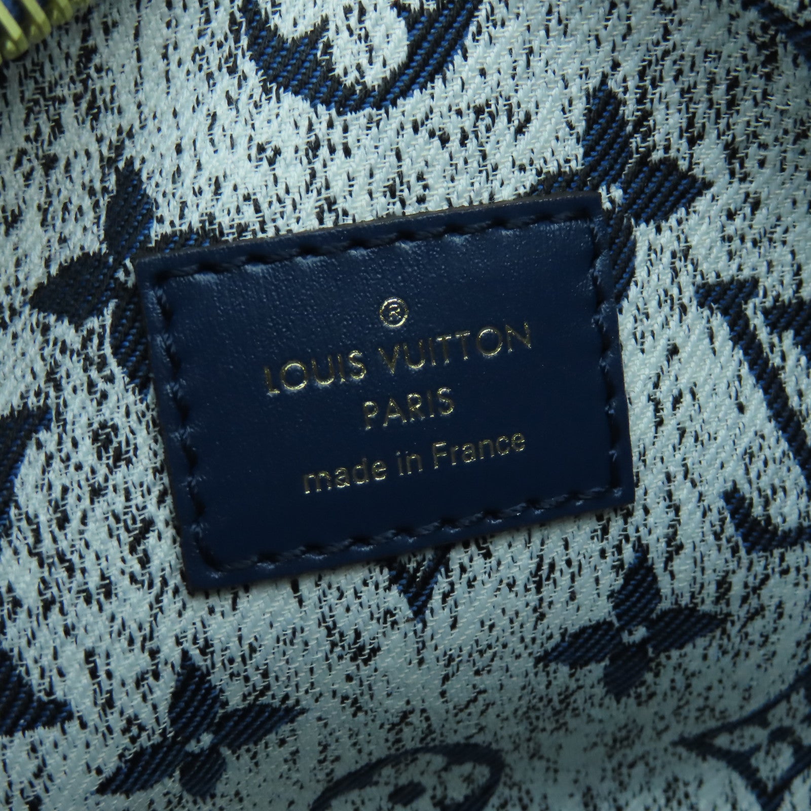 LOUIS VUITTON 牛仔布Loop PM金扣手挽肩背兩用袋藍色/白色