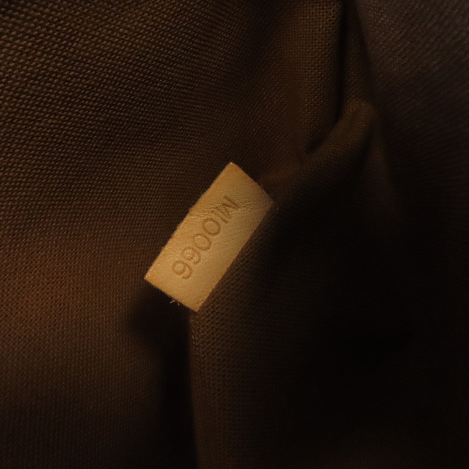 LOUIS VUITTON Monogram Pochette Bosphore金扣肩背袋啡色