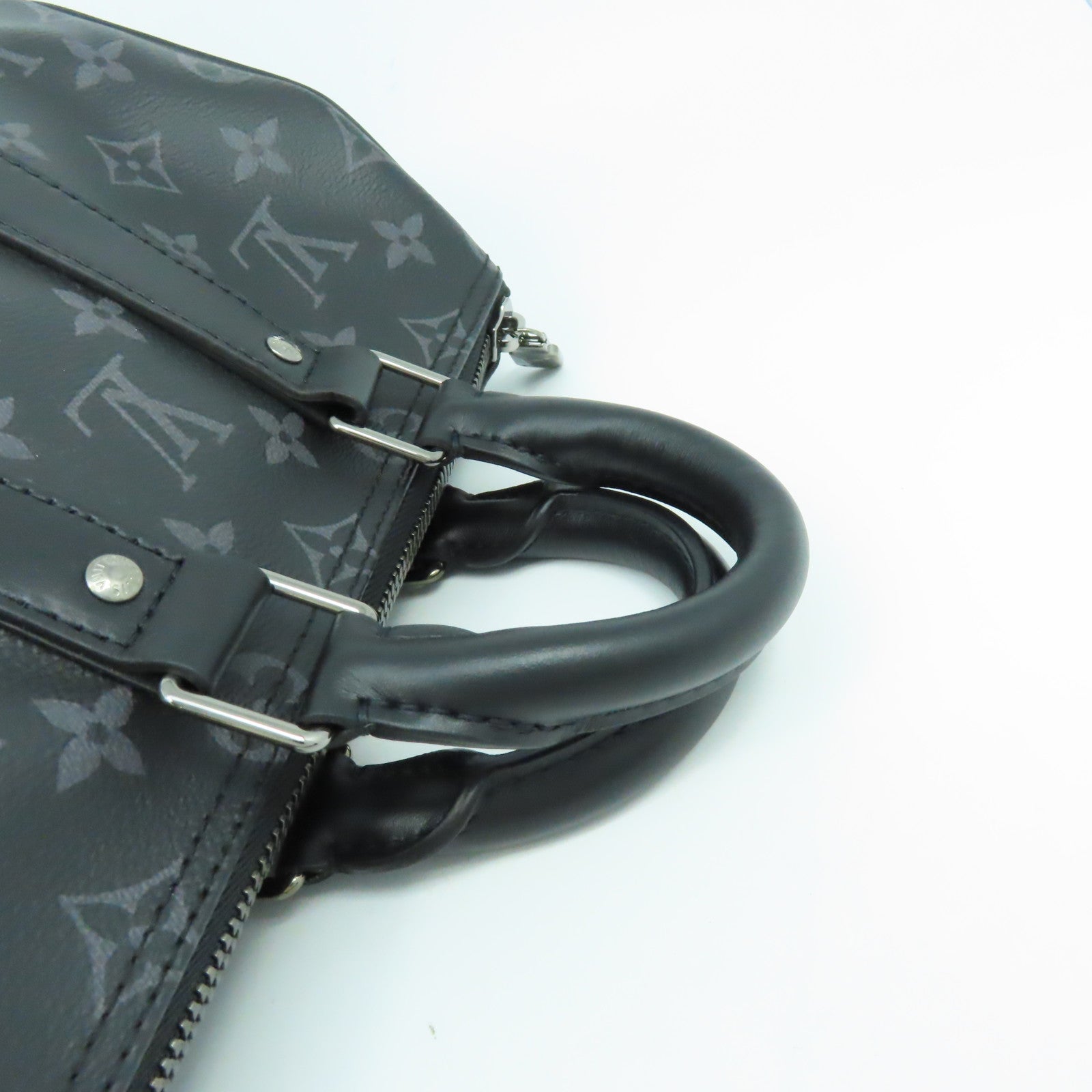 LOUIS VUITTON Monogram Eclipse Keepall Bandouliere 25銀扣手挽肩背兩用袋黑色