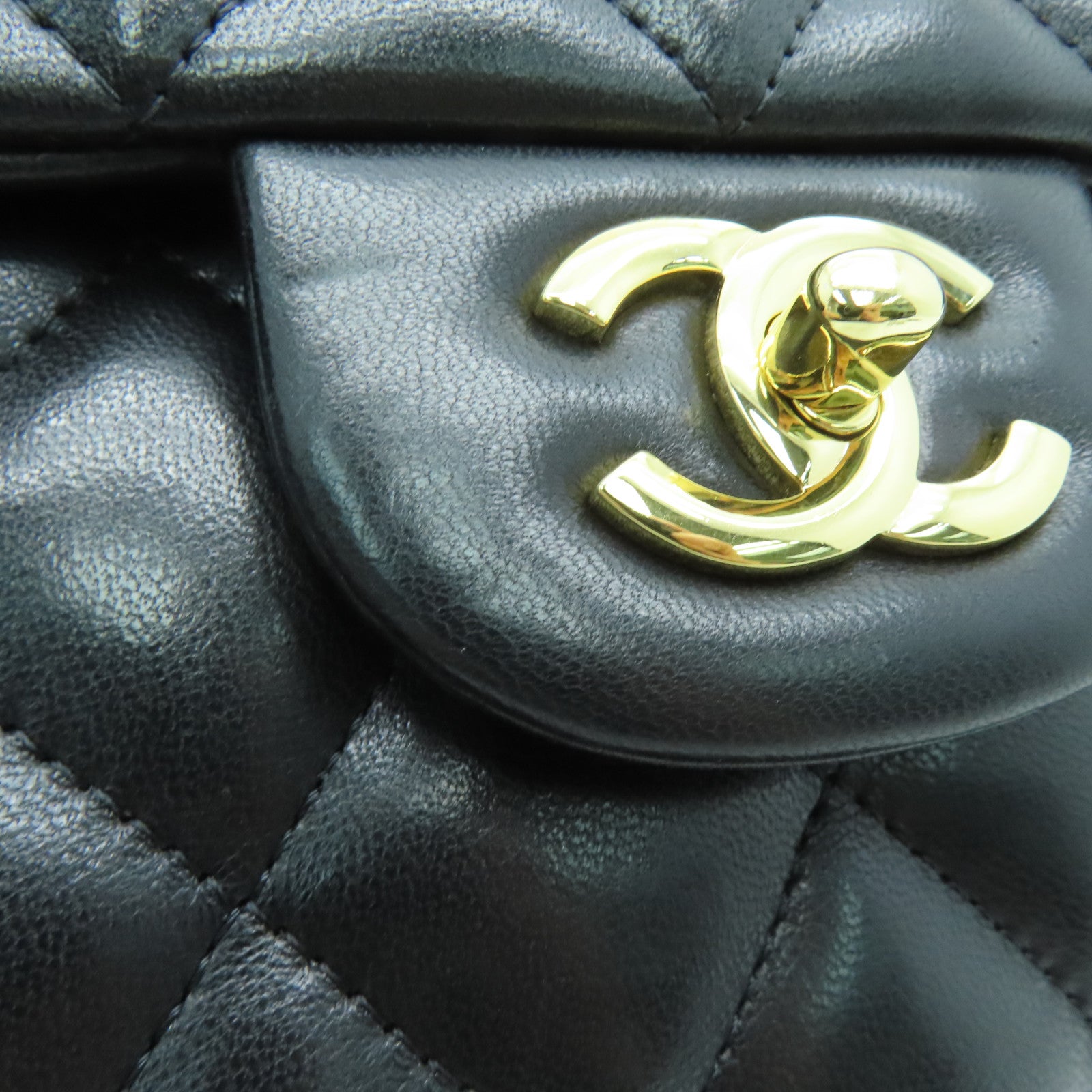CHANEL 【激減優惠】格羊皮皮革Jumbo Classic Flap金扣鏈帶肩背袋黑色