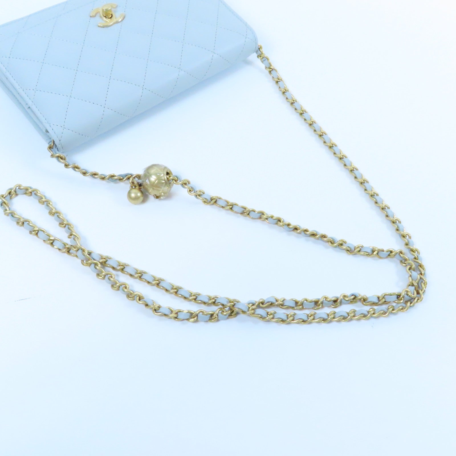 CHANEL 菱格羊皮皮革WOC金扣鏈帶肩背袋灰色