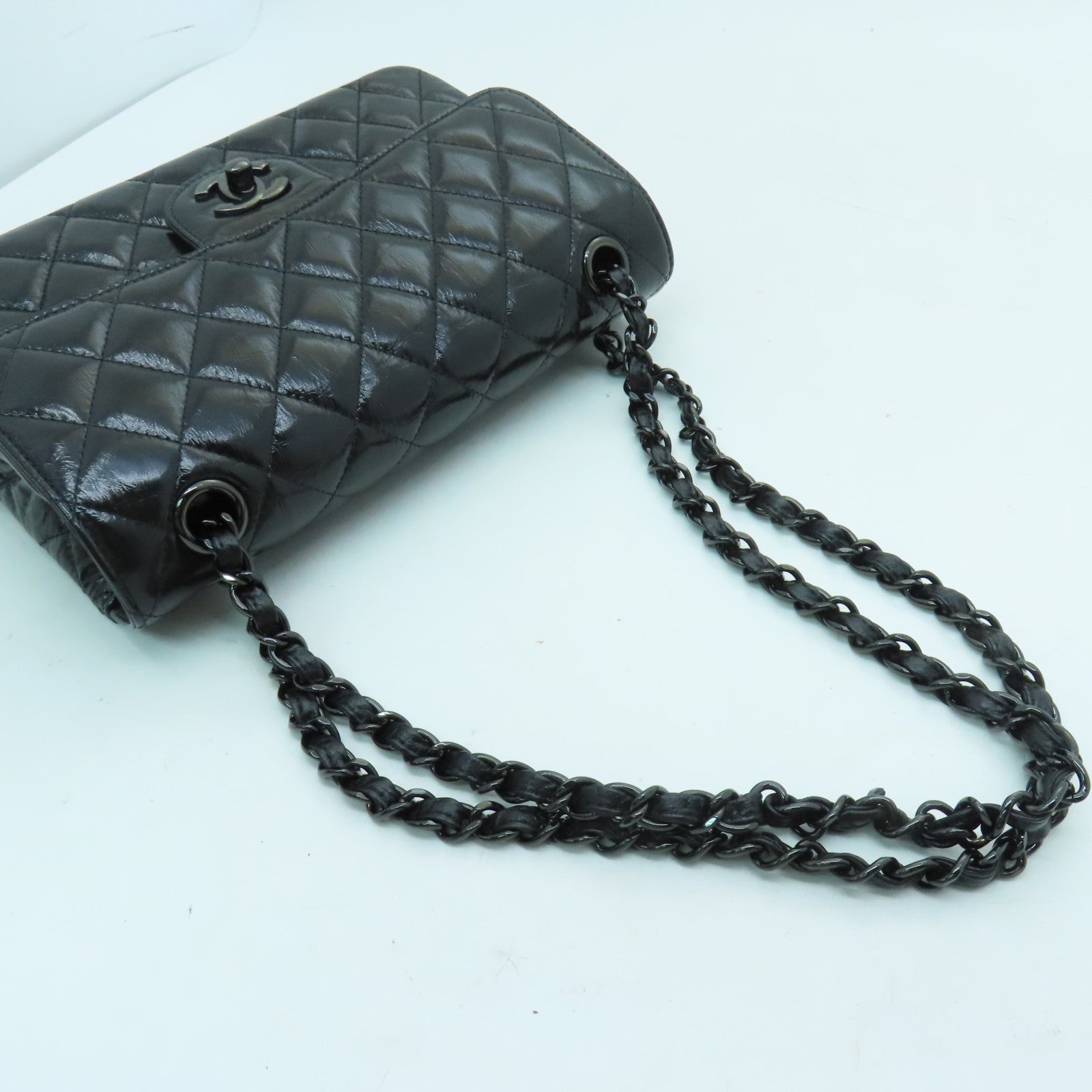 CHANEL 【激減優惠】菱格漆皮皮革Classic 23cm手挽肩背兩用袋黑色