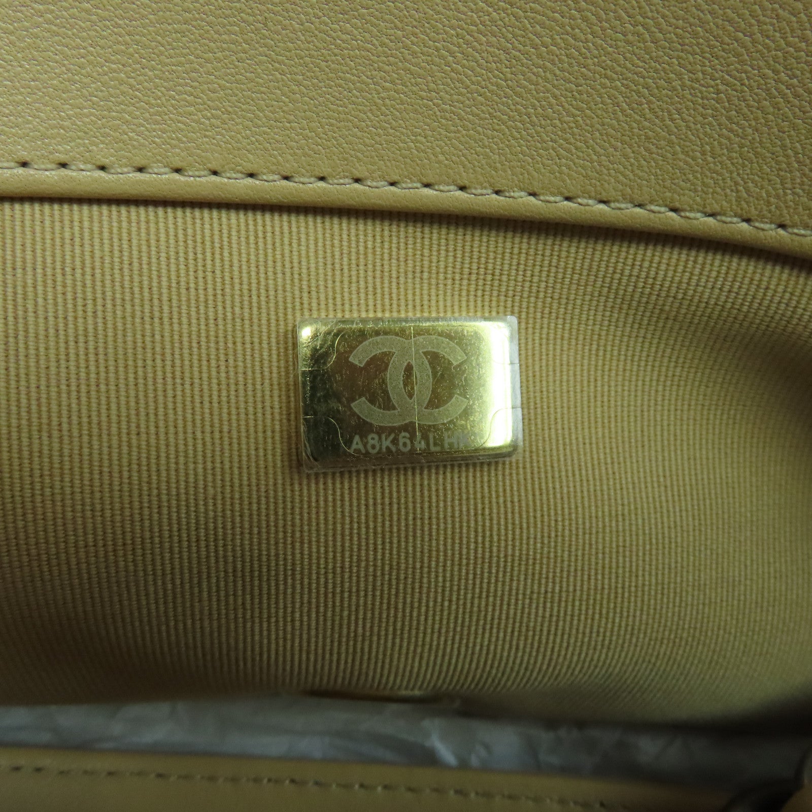 CHANEL rhombus Chanel 19 gold buckle handle shoulder bag apricot