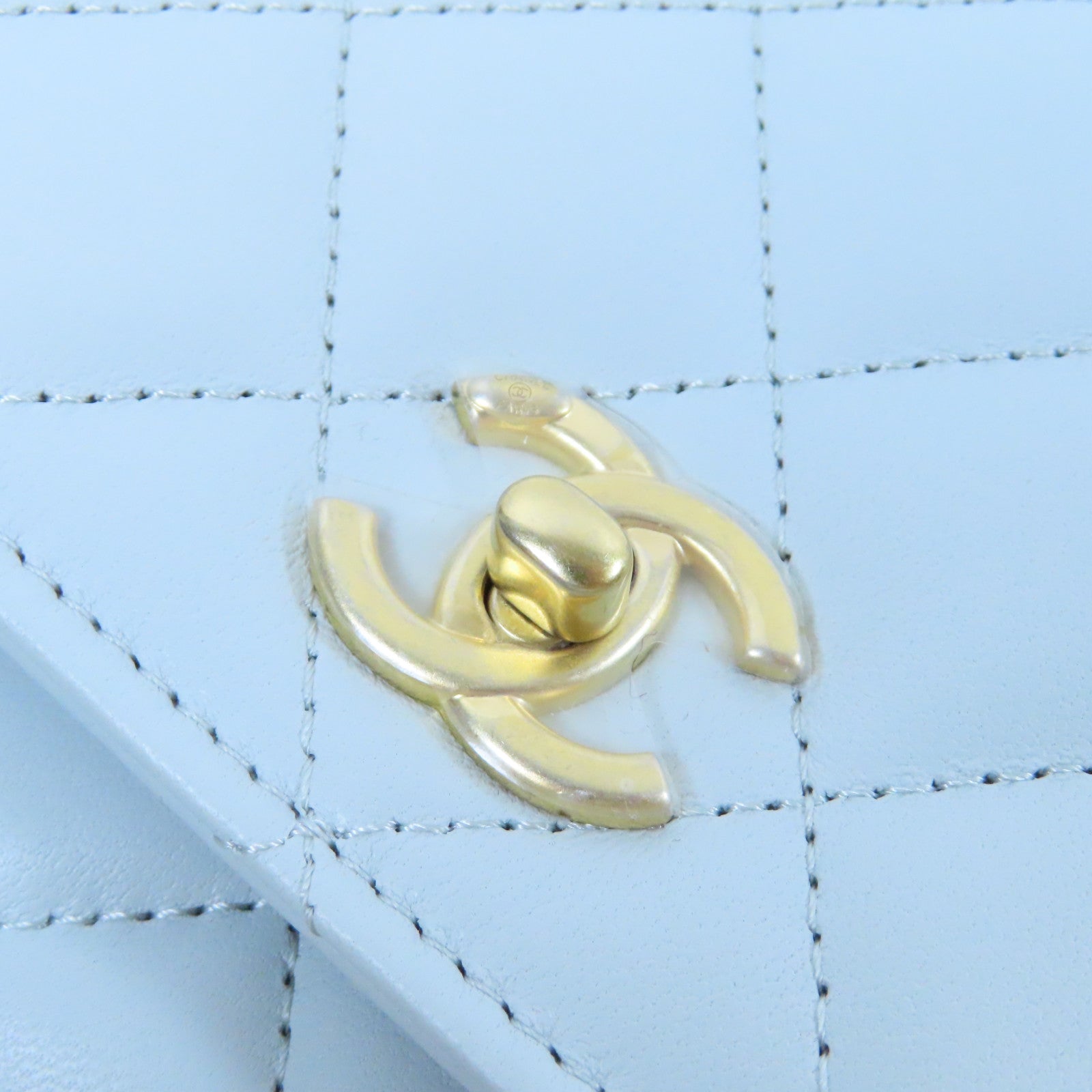 CHANEL 菱格羊皮皮革WOC金扣鏈帶肩背袋灰色