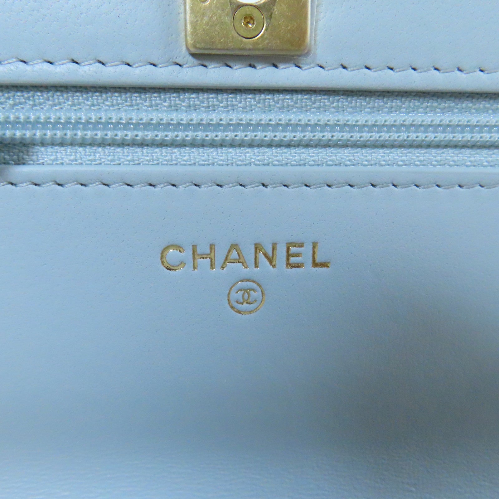 CHANEL 菱格羊皮皮革WOC金扣鏈帶肩背袋灰色
