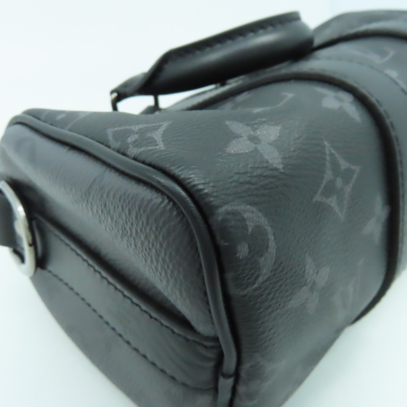 LOUIS VUITTON Monogram Eclipse Keepall Bandouliere 25銀扣手挽肩背兩用袋黑色