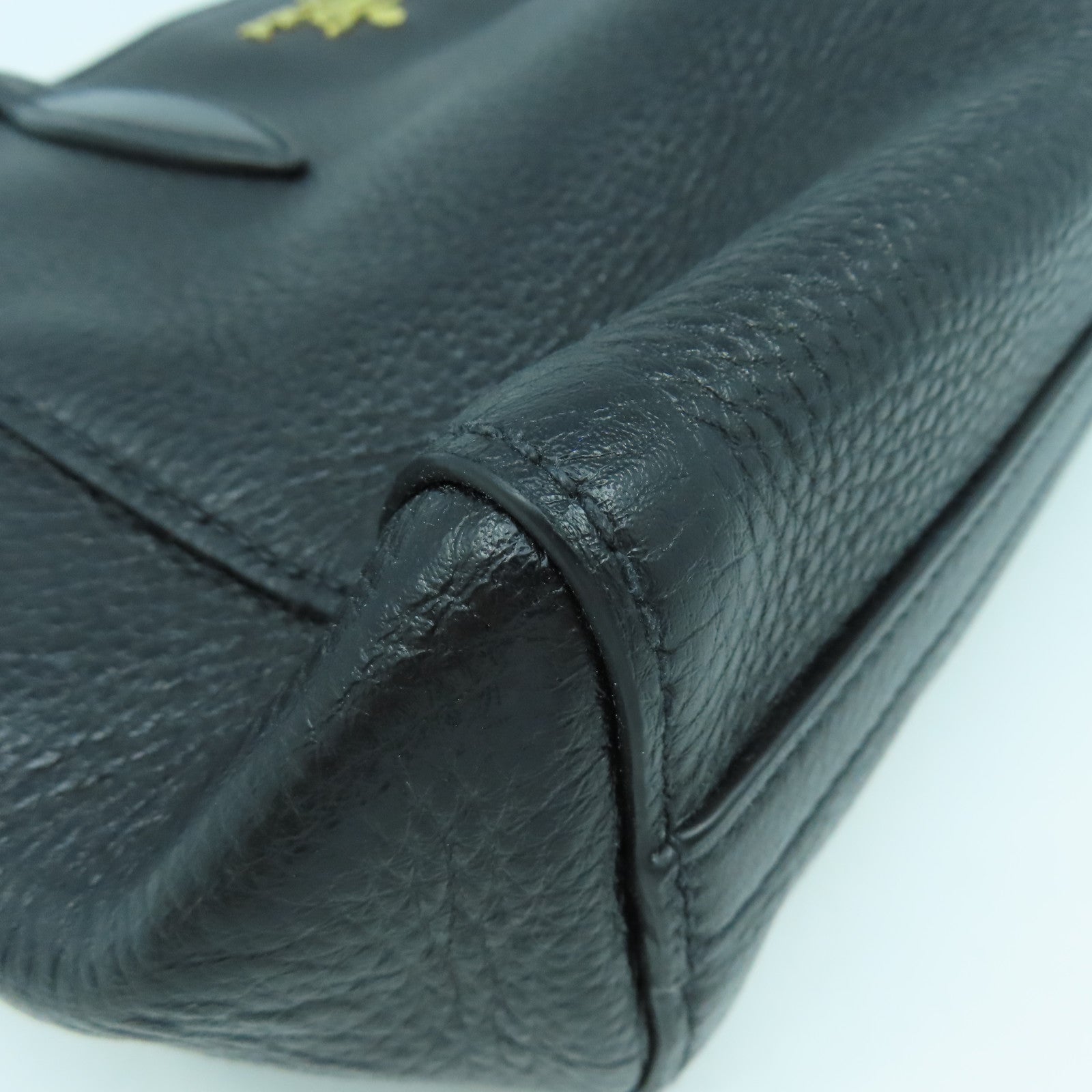 PRADA 牛皮皮革Hand Bag金扣手挽袋黑色