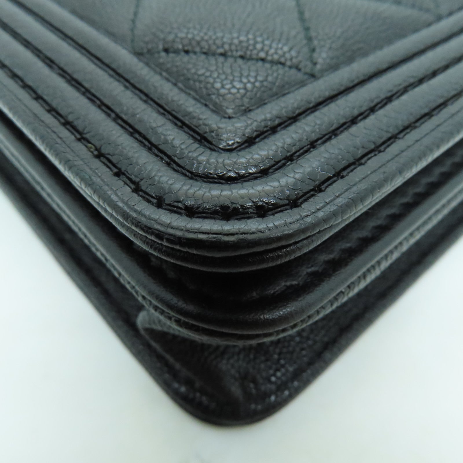 CHANEL 菱格Caviar皮革Boy Wallet On Chain金扣鏈帶肩背袋黑色