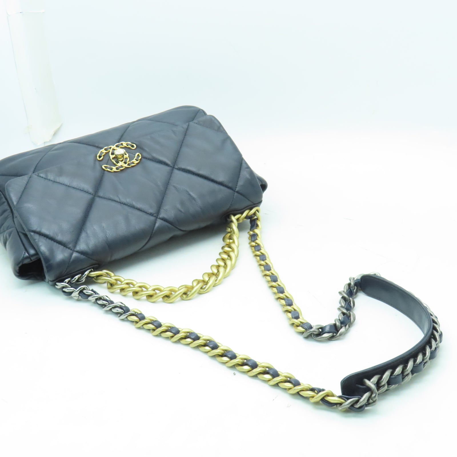 CHANEL 菱格羊皮皮革Shoulder Bag金扣/銀扣鏈帶肩背袋深藍色