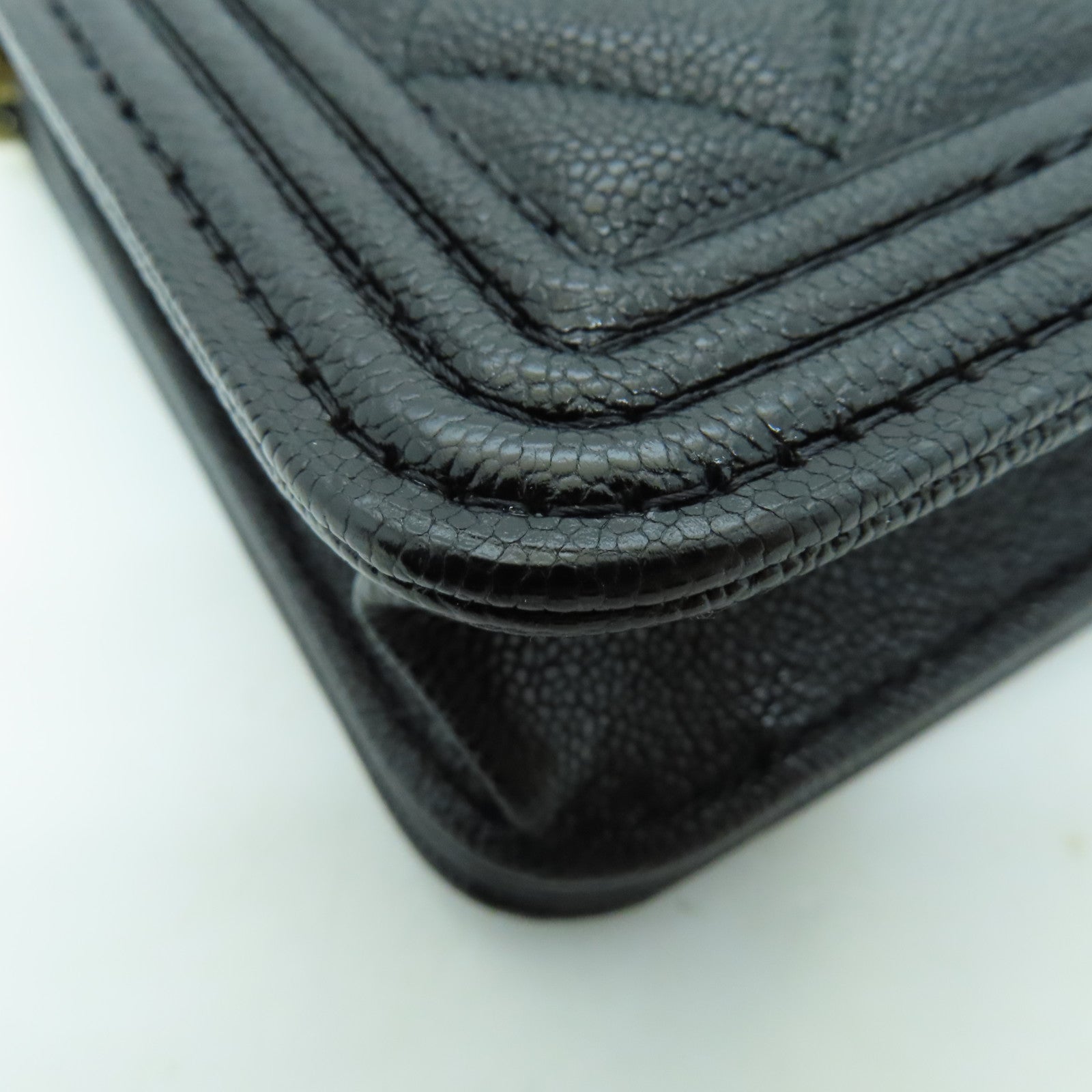 CHANEL 菱格Caviar皮革Boy Wallet On Chain金扣鏈帶肩背袋黑色