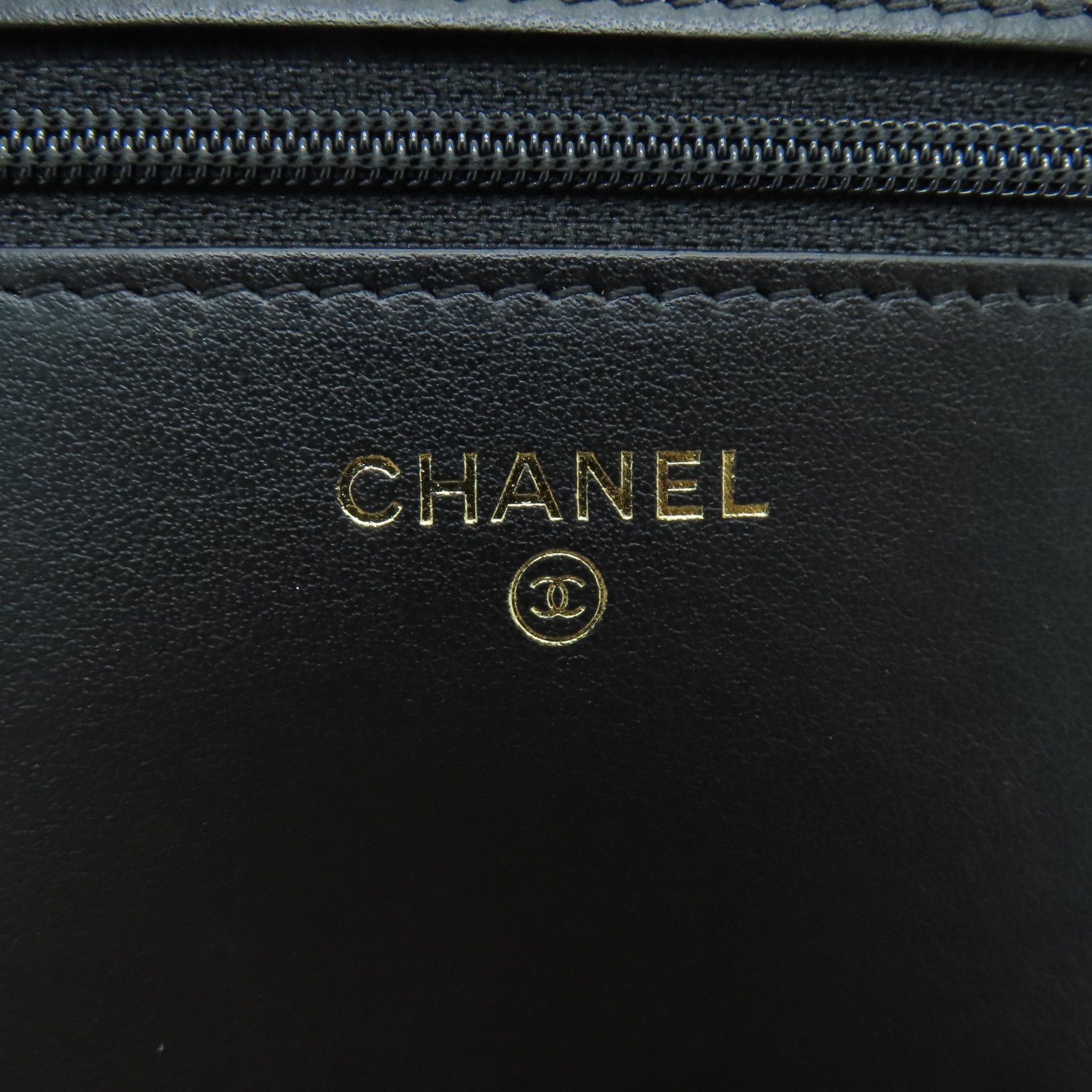 CHANEL 菱格Caviar皮革Boy Wallet On Chain金扣鏈帶肩背袋黑色