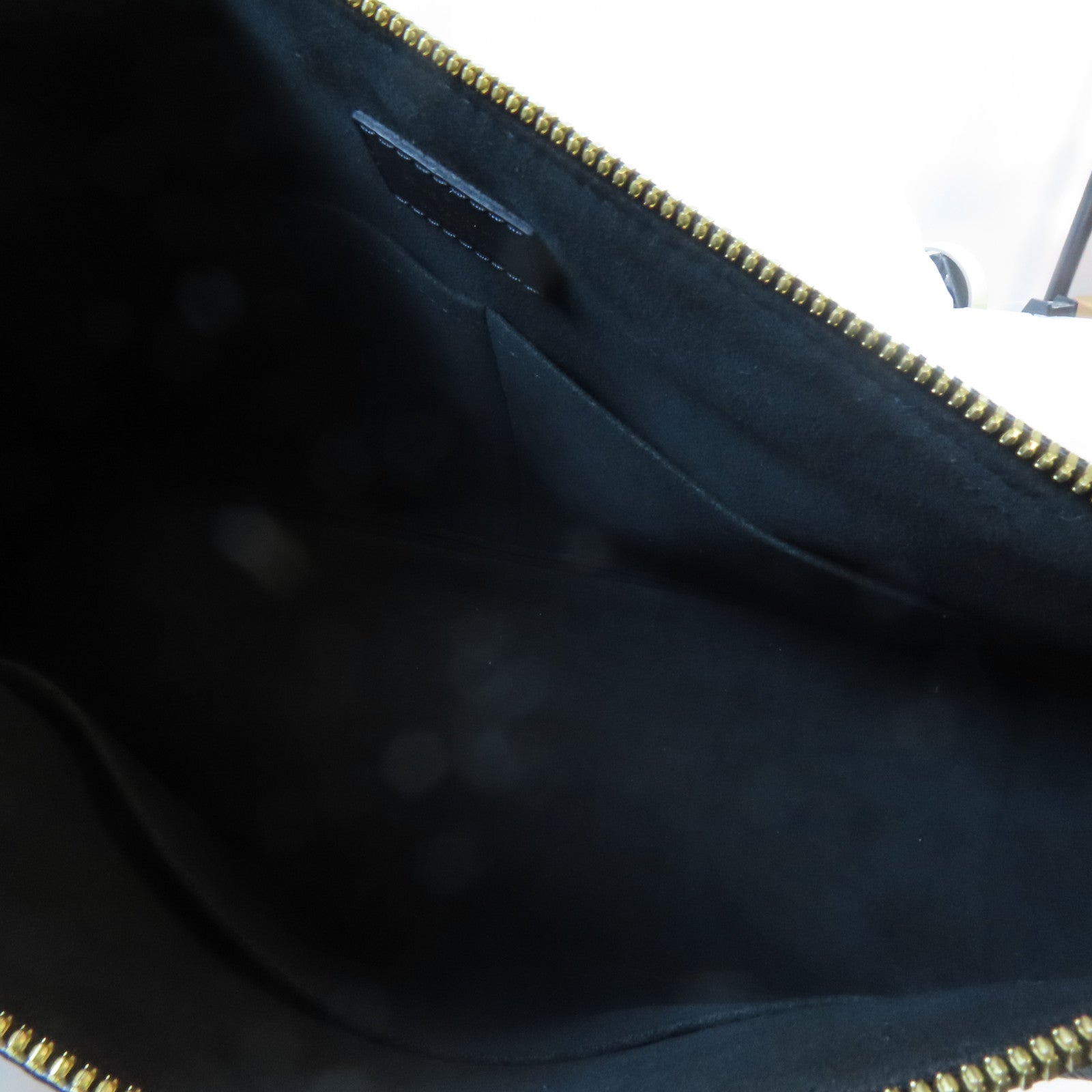 LOUIS VUITTON Monogram Empreinte V Tote MM金扣手挽肩背兩用袋黑色
