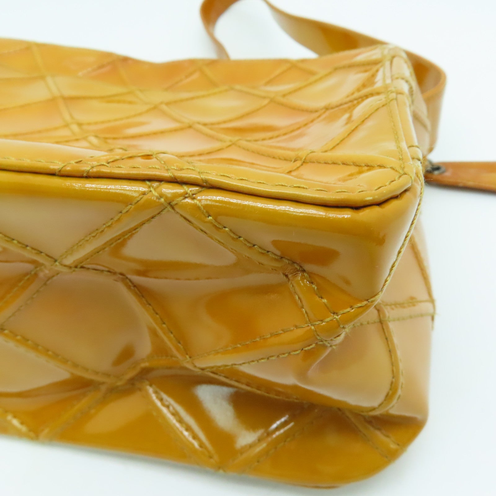 CHANEL 【激减优惠】菱格漆皮皮革Vintage Handbag手提袋黄色
