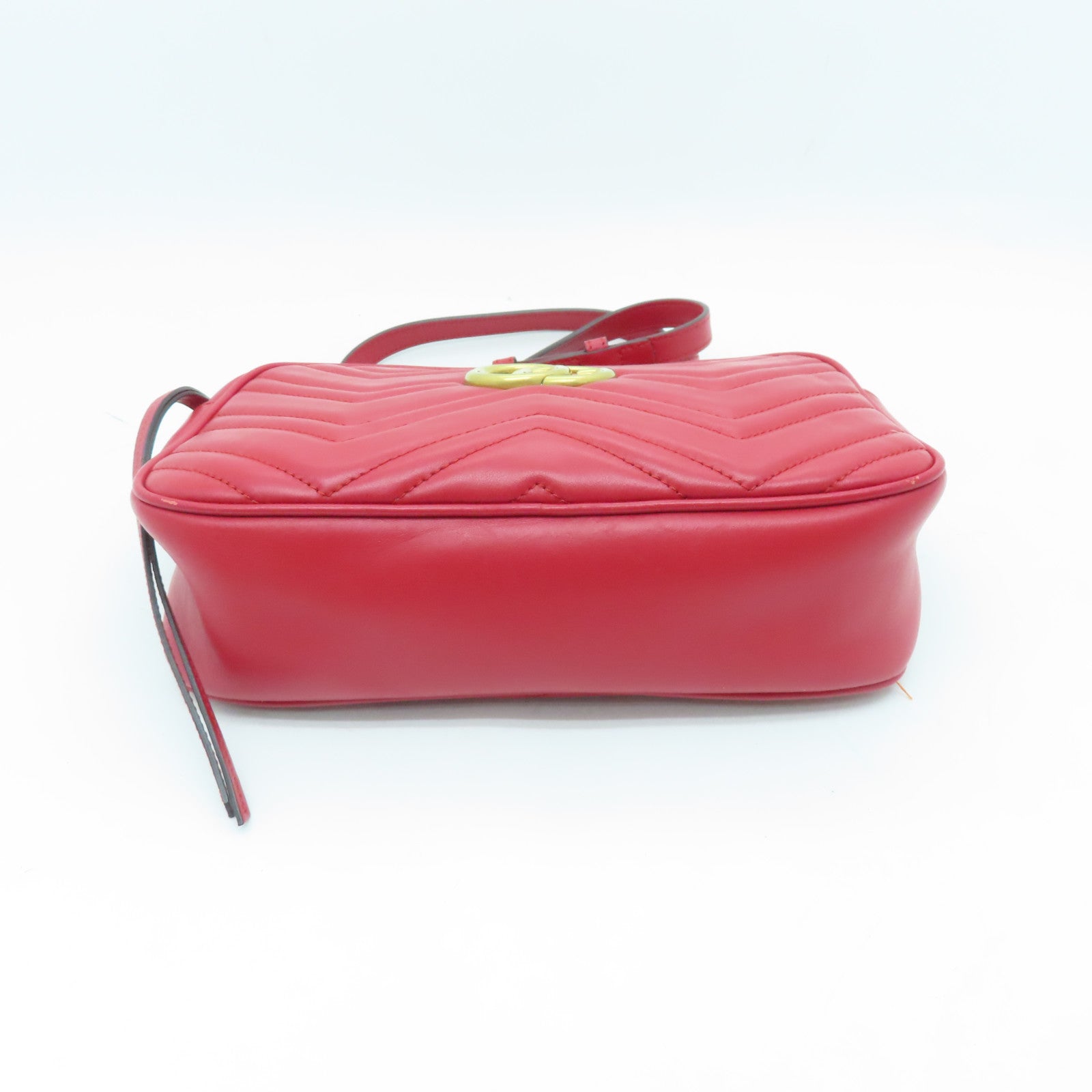 GUCCI cowhide leather GG Mormont gold buckle chain shoulder bag red