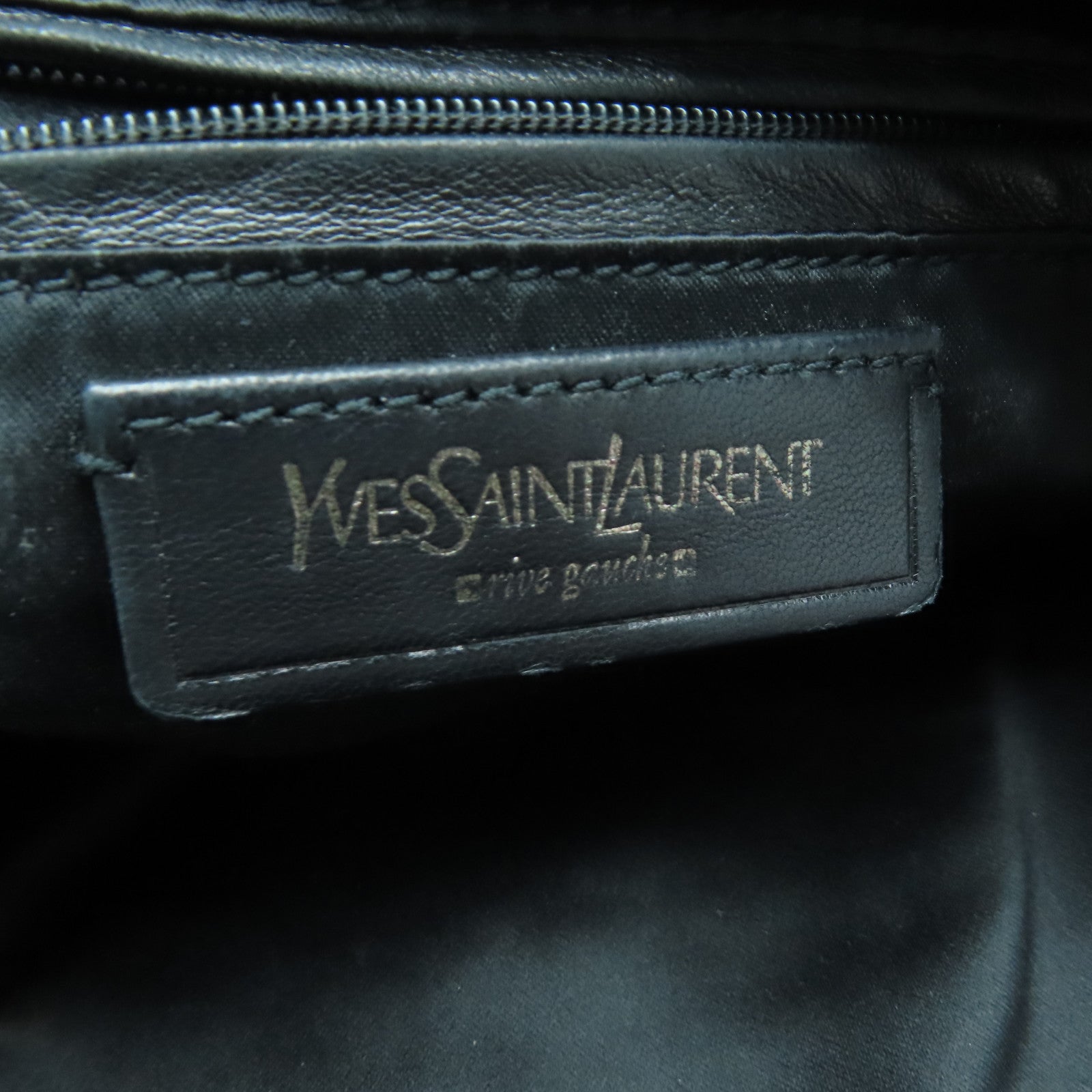 YVES SAINT LAURENT 牛皮皮革Shoulder Bag银扣肩背袋黑色
