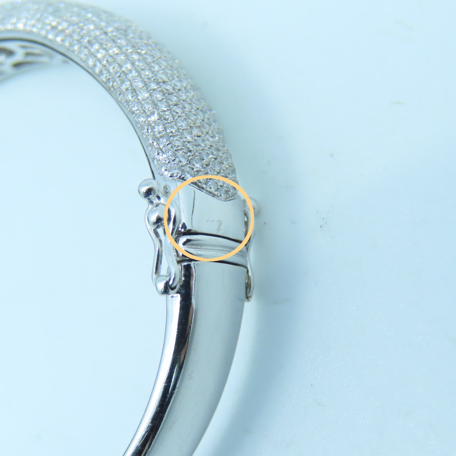 JEWELRY 18K白金Diamond Bangle钻石手镯