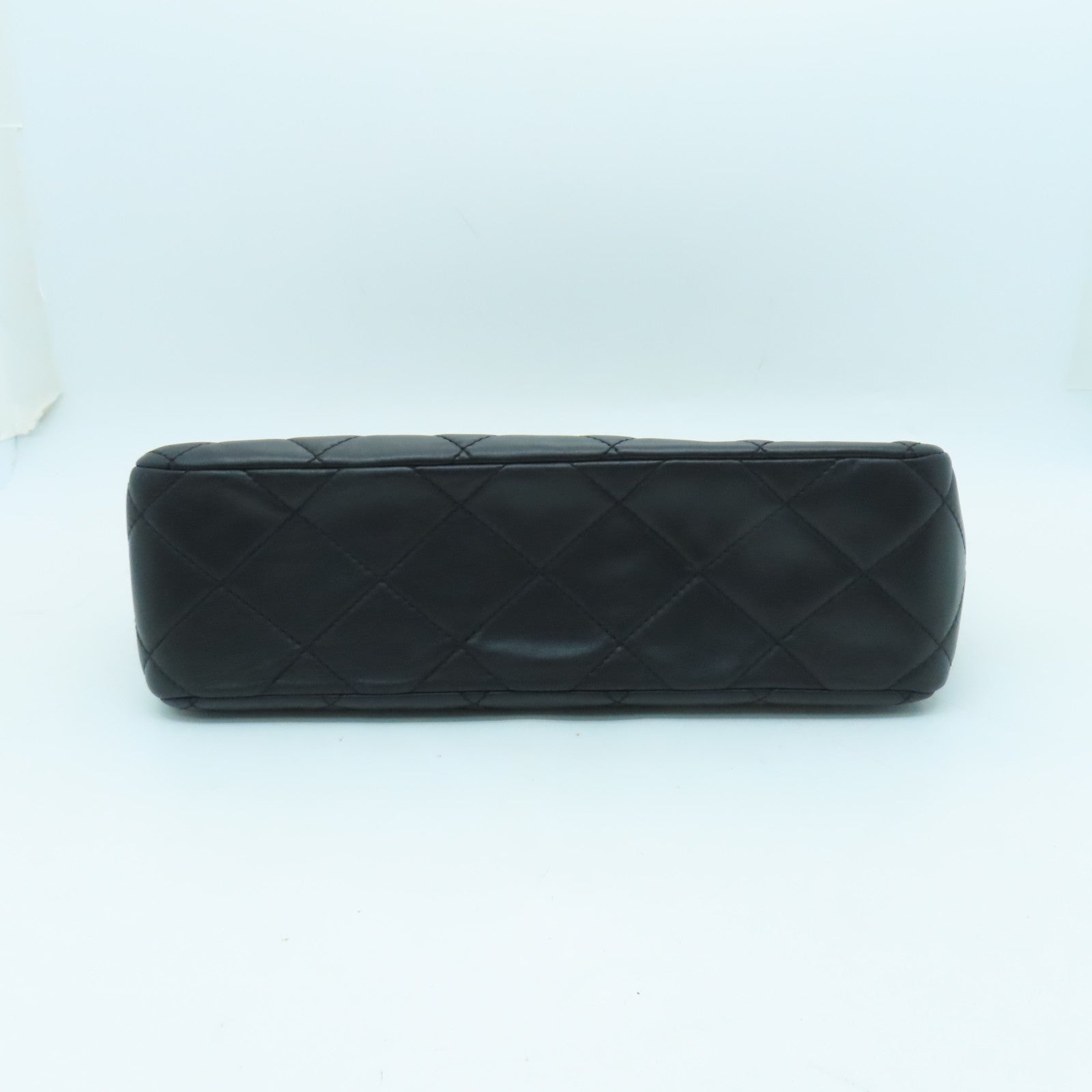 CHANEL 菱格牛皮皮革Shoulder Bag銀扣肩背袋黑色