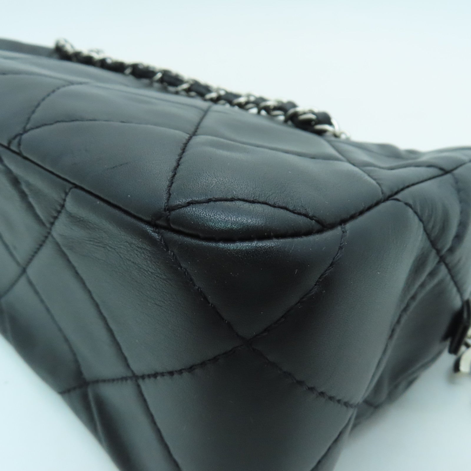 CHANEL 菱格牛皮皮革Shoulder Bag銀扣肩背袋黑色